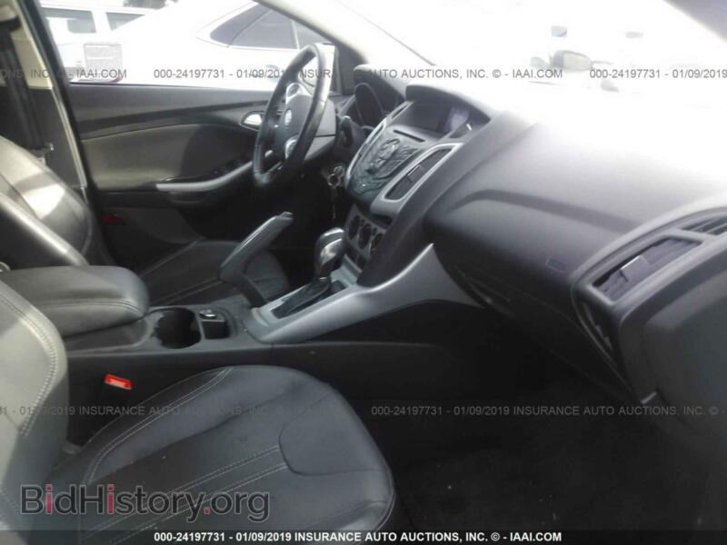2013 Ford FOCUS (VIN 1FADP3F23DL319636) — фото 5 из 10