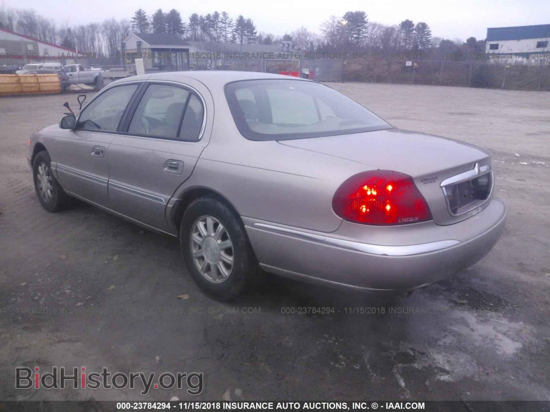 2002 LINCOLN CONTINENTAL - VIN: 1LNHM97V72Y677138 - Фото 3