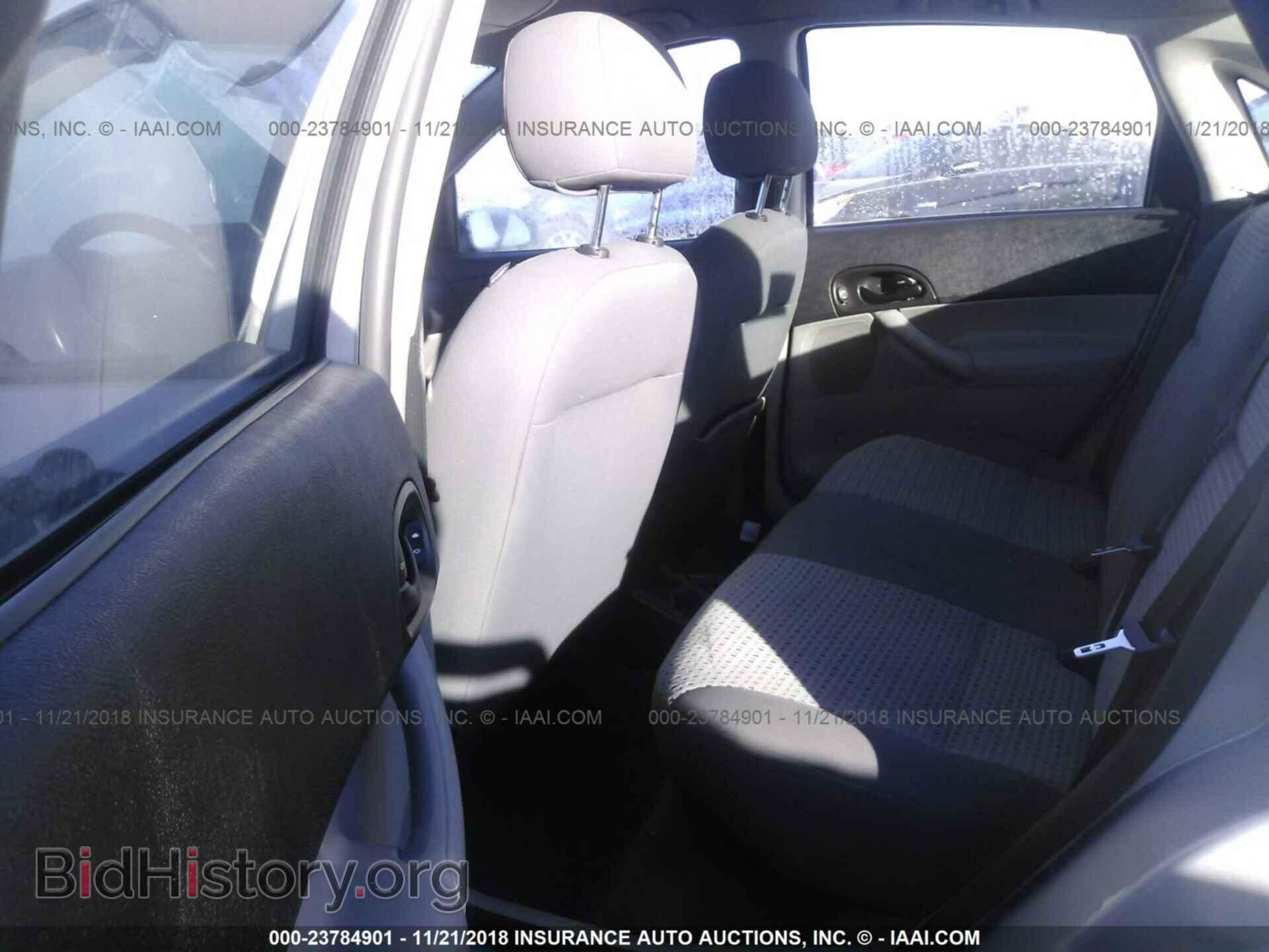 2007 FORD FOCUS - VIN: 1FAHP34N67W103765 - Фото 8