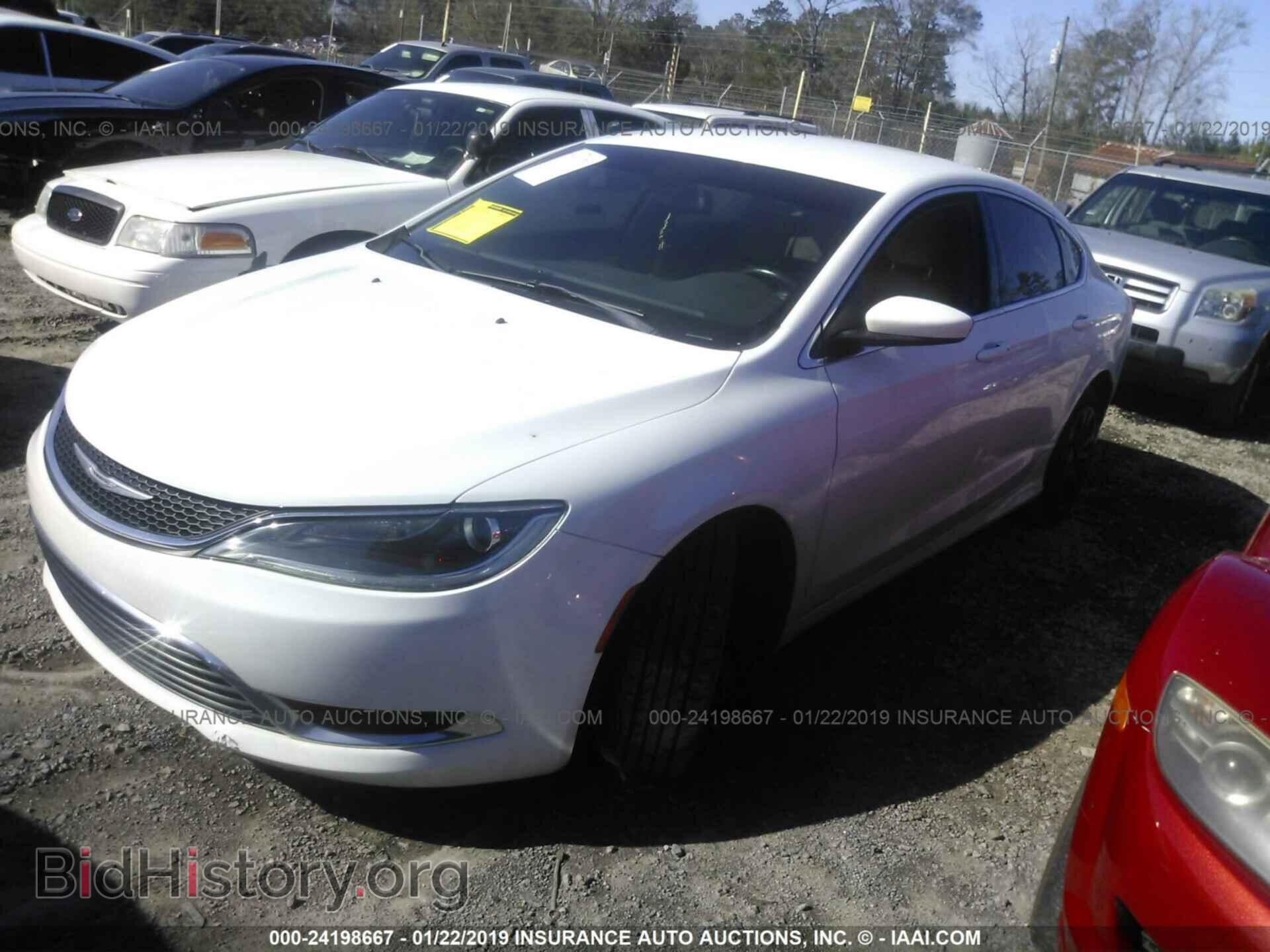 2015 CHRYSLER 200 - VIN: 1C3CCCAB2FN705226 - Photo 2