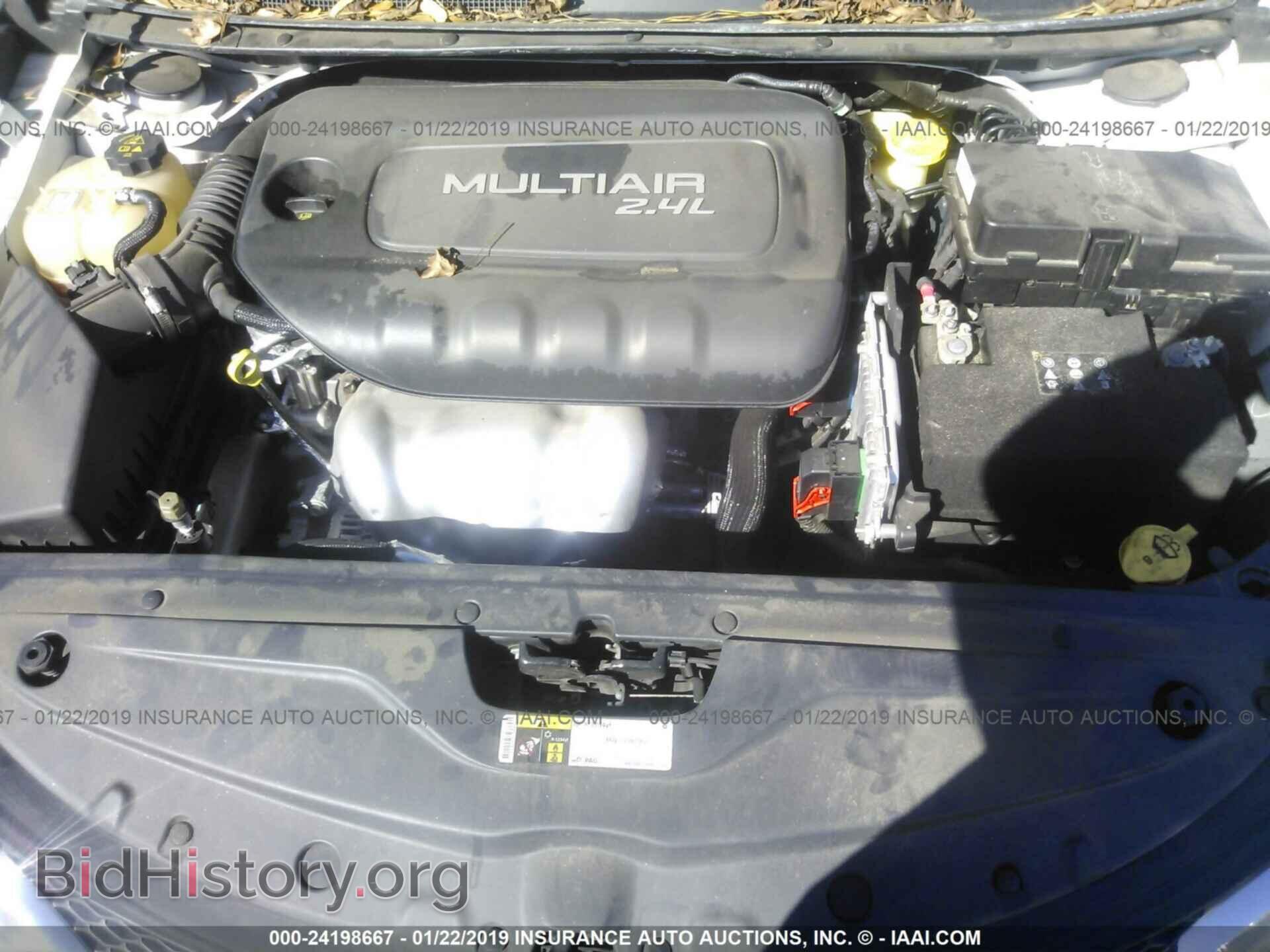 2015 CHRYSLER 200 - VIN: 1C3CCCAB2FN705226 - Photo 10
