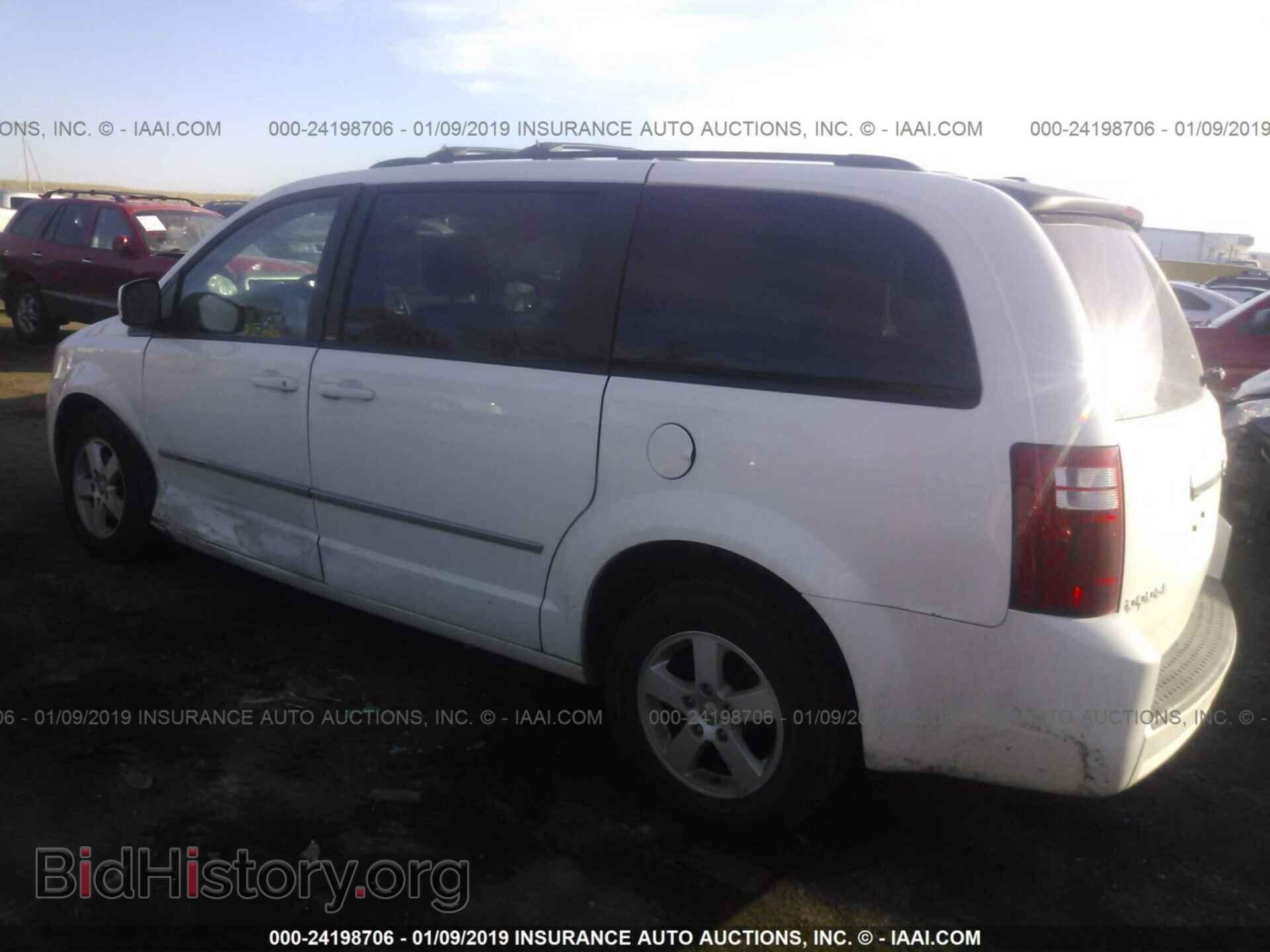 2010 DODGE GRAND CARAVAN - VIN: 2D4RN5D14AR420640 - Фото 3