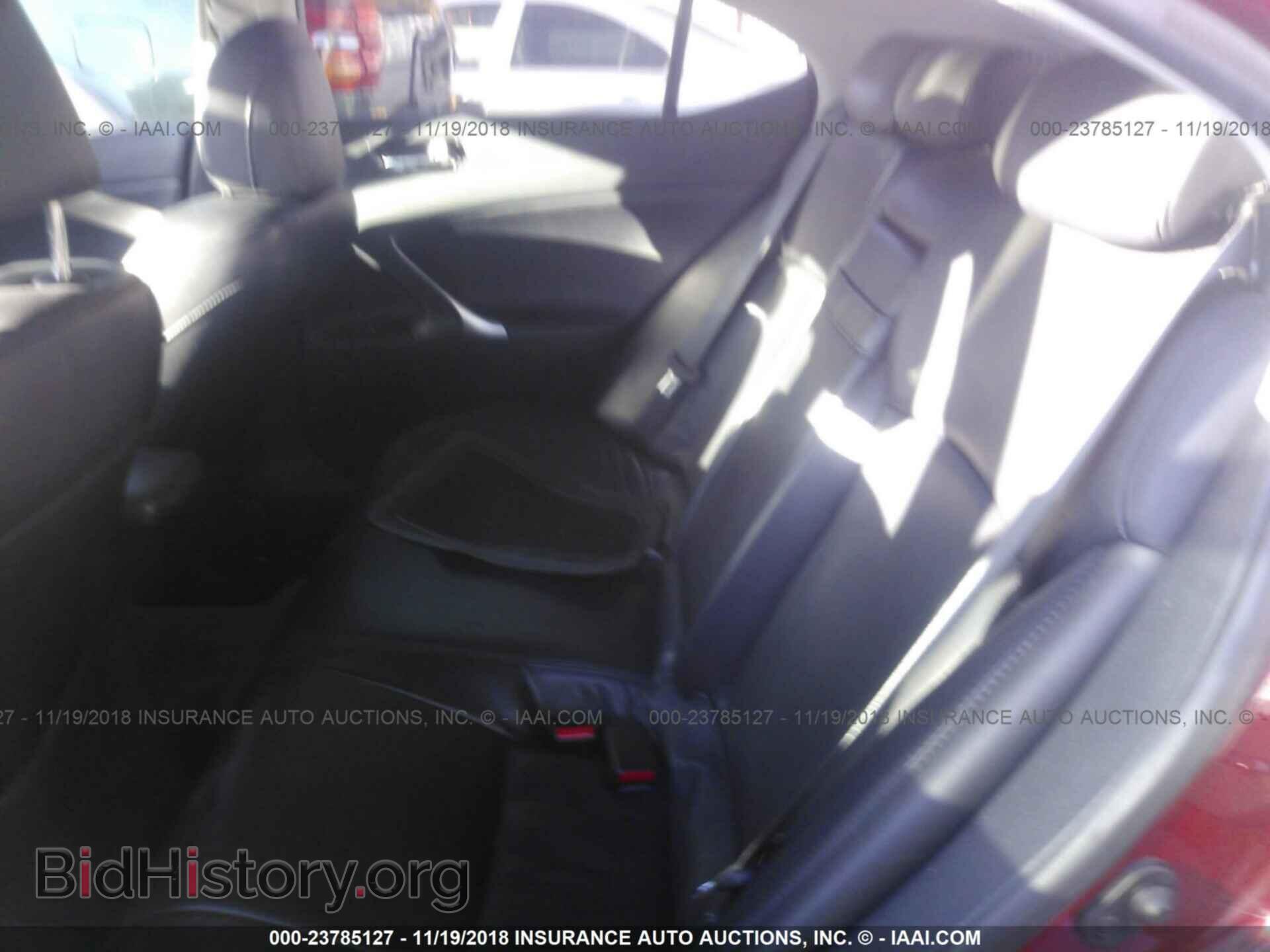 2007 LEXUS IS - VIN: JTHCK262X75011997 - Photo 8