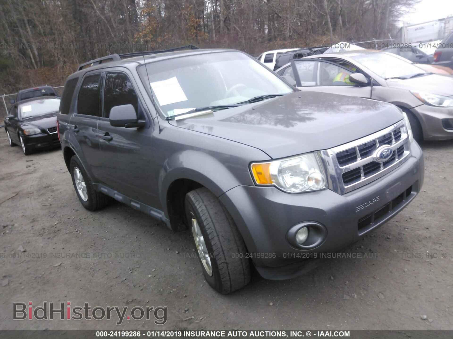 Photo 1FMCU0D79BKB85242 - FORD ESCAPE 2011