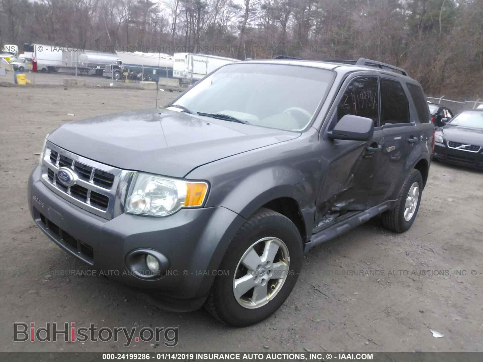 2011 FORD ESCAPE - VIN: 1FMCU0D79BKB85242 - Photo 2