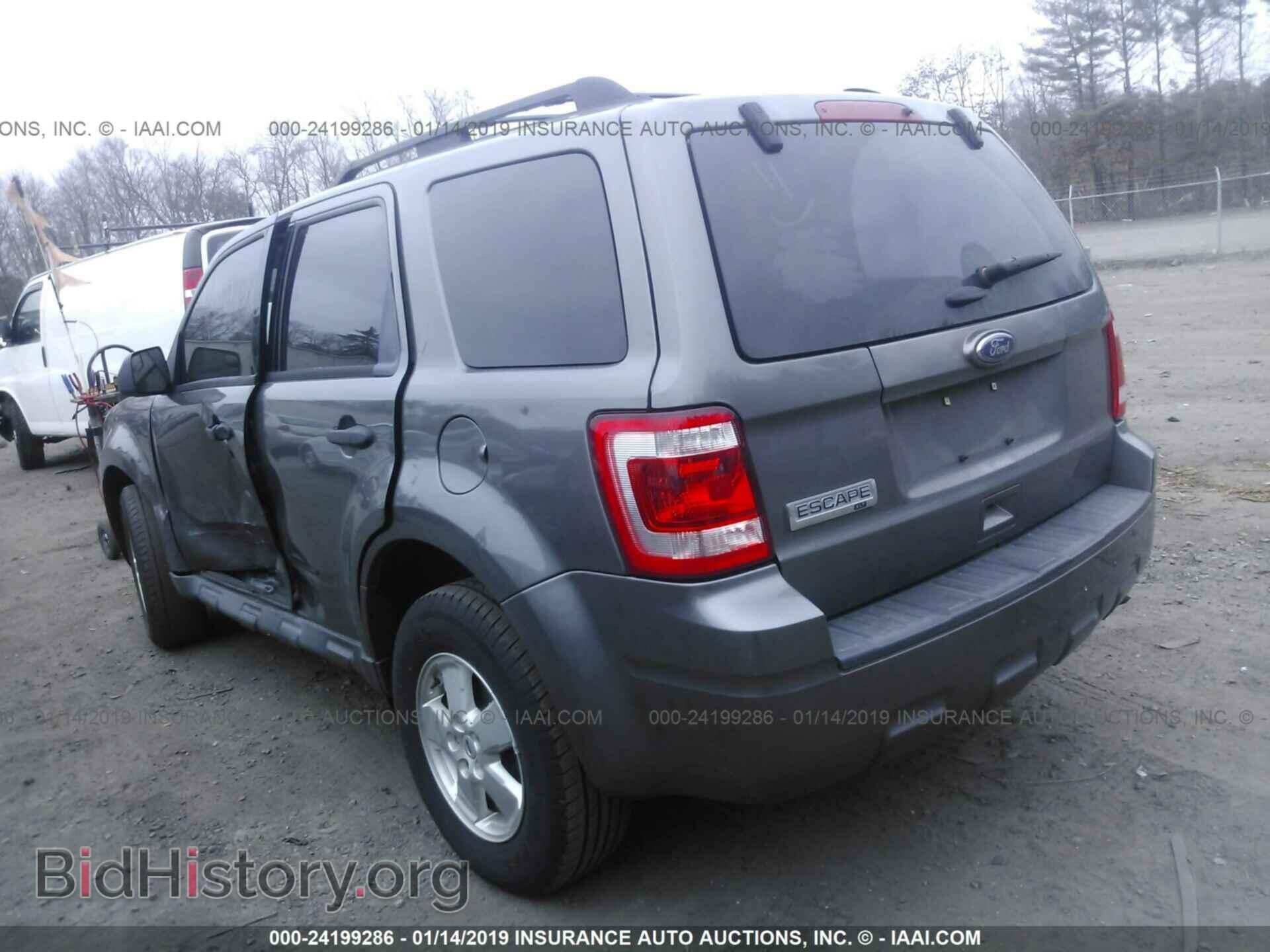 2011 FORD ESCAPE - VIN: 1FMCU0D79BKB85242 - Photo 3