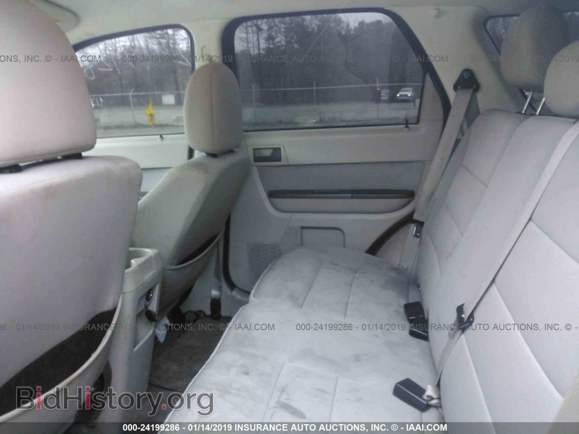 2011 FORD ESCAPE - VIN: 1FMCU0D79BKB85242 - Photo 8