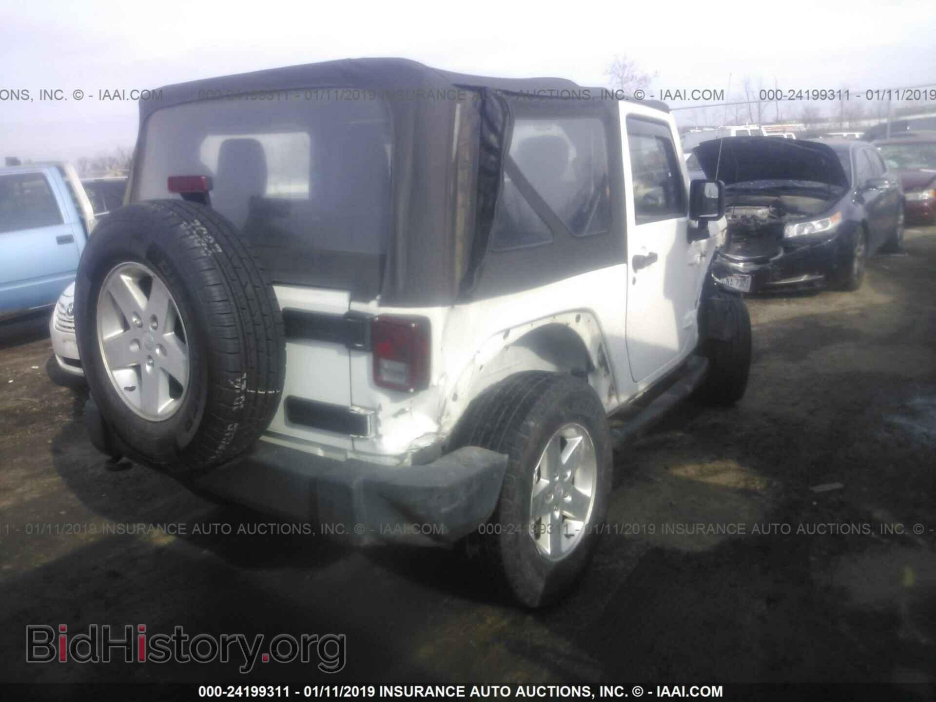 2011 JEEP WRANGLER - VIN: 1J4AA2D14BL620894 - Фото 4