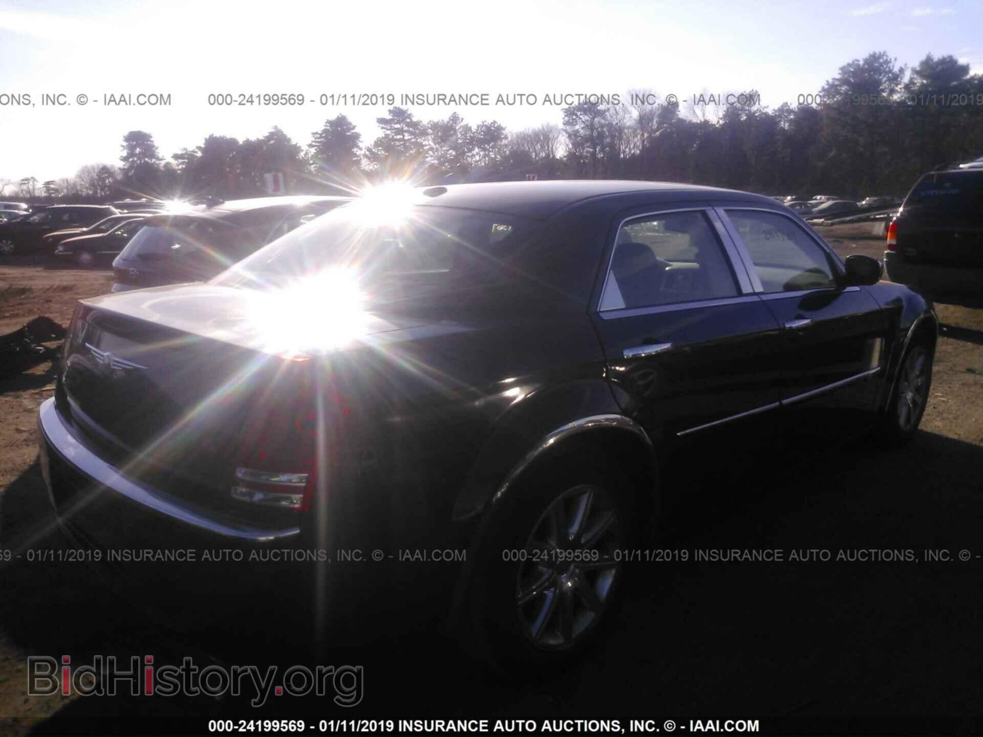 2009 CHRYSLER 300C - VIN: 2C3LA63T69H629407 - Фото 4
