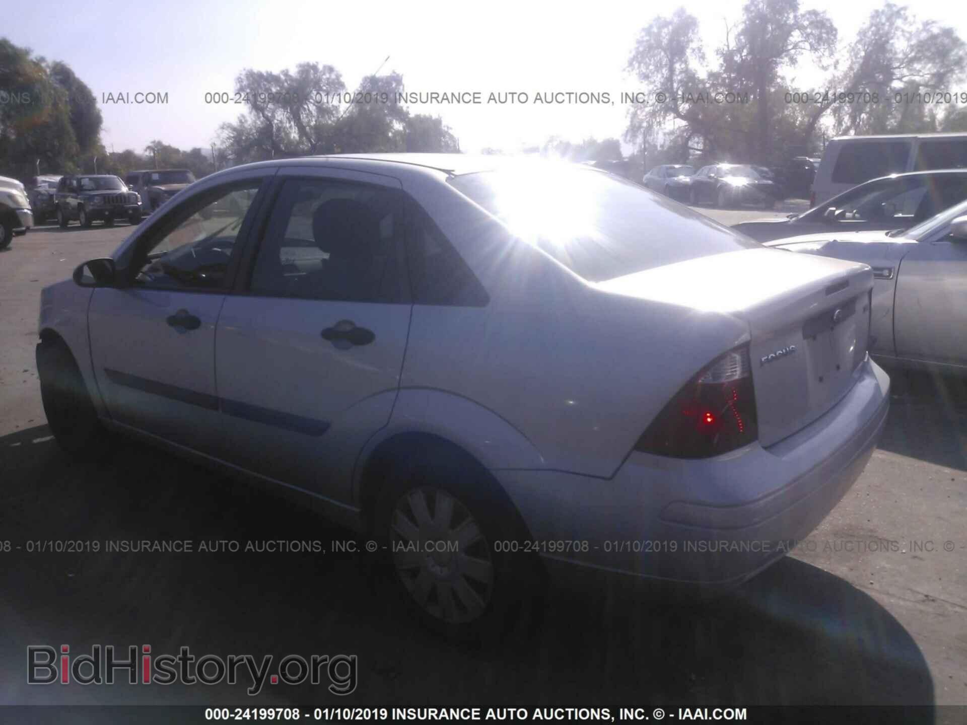 2006 FORD FOCUS - VIN: 1FAFP34N26W155805 - Фото 3