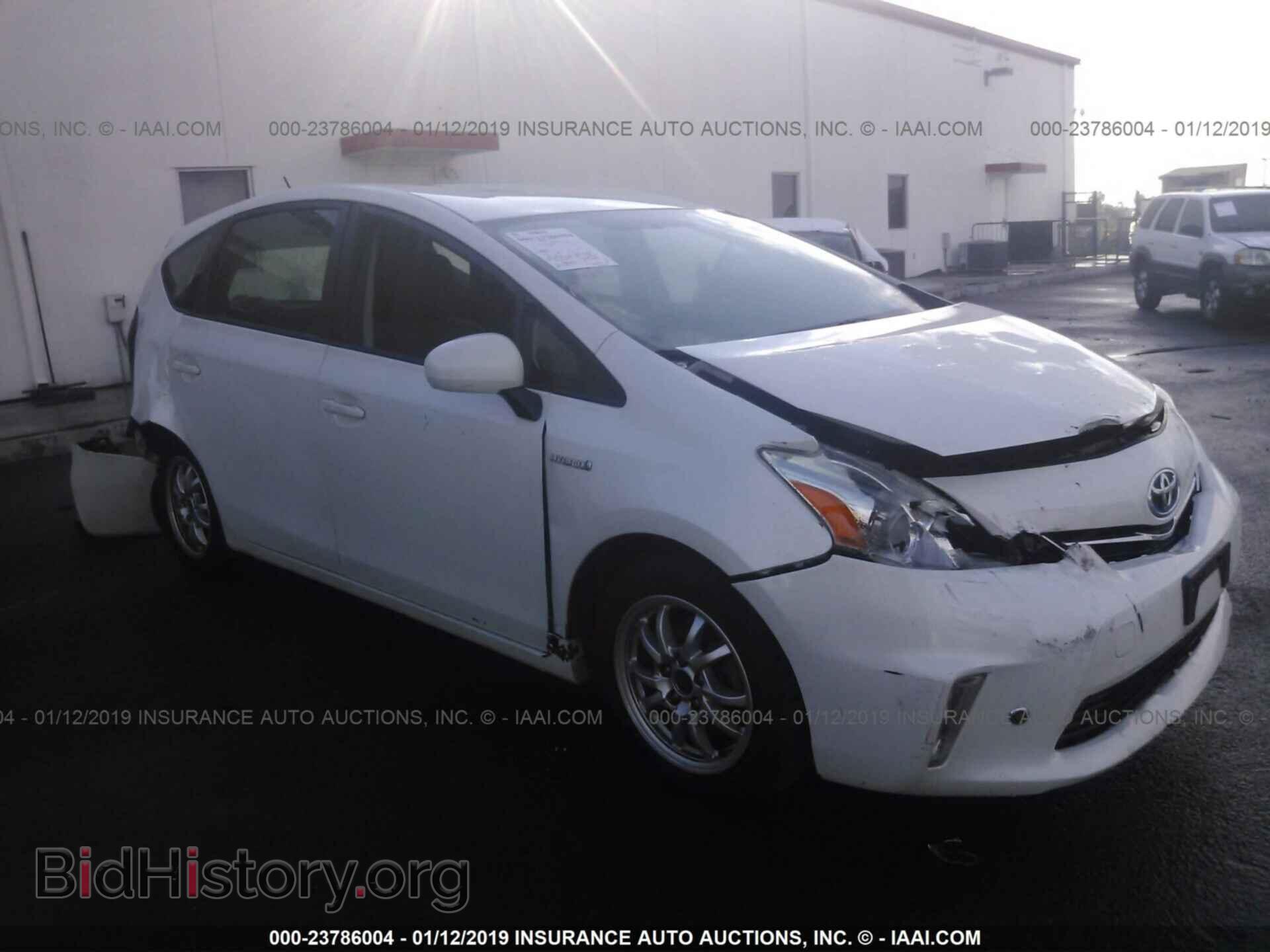 Photo JTDZN3EU0EJ011815 - TOYOTA PRIUS V 2014