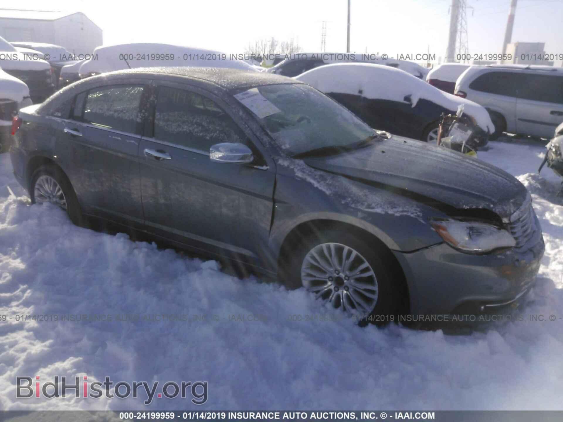 Photo 1C3BC2FBXBN611670 - CHRYSLER 200 2011