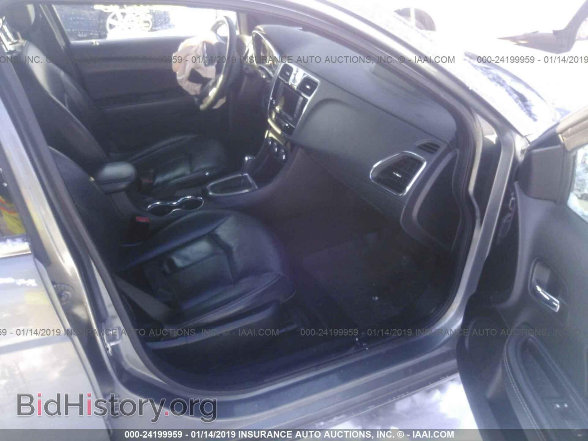 2011 CHRYSLER 200 - VIN: 1C3BC2FBXBN611670 - Фото 5