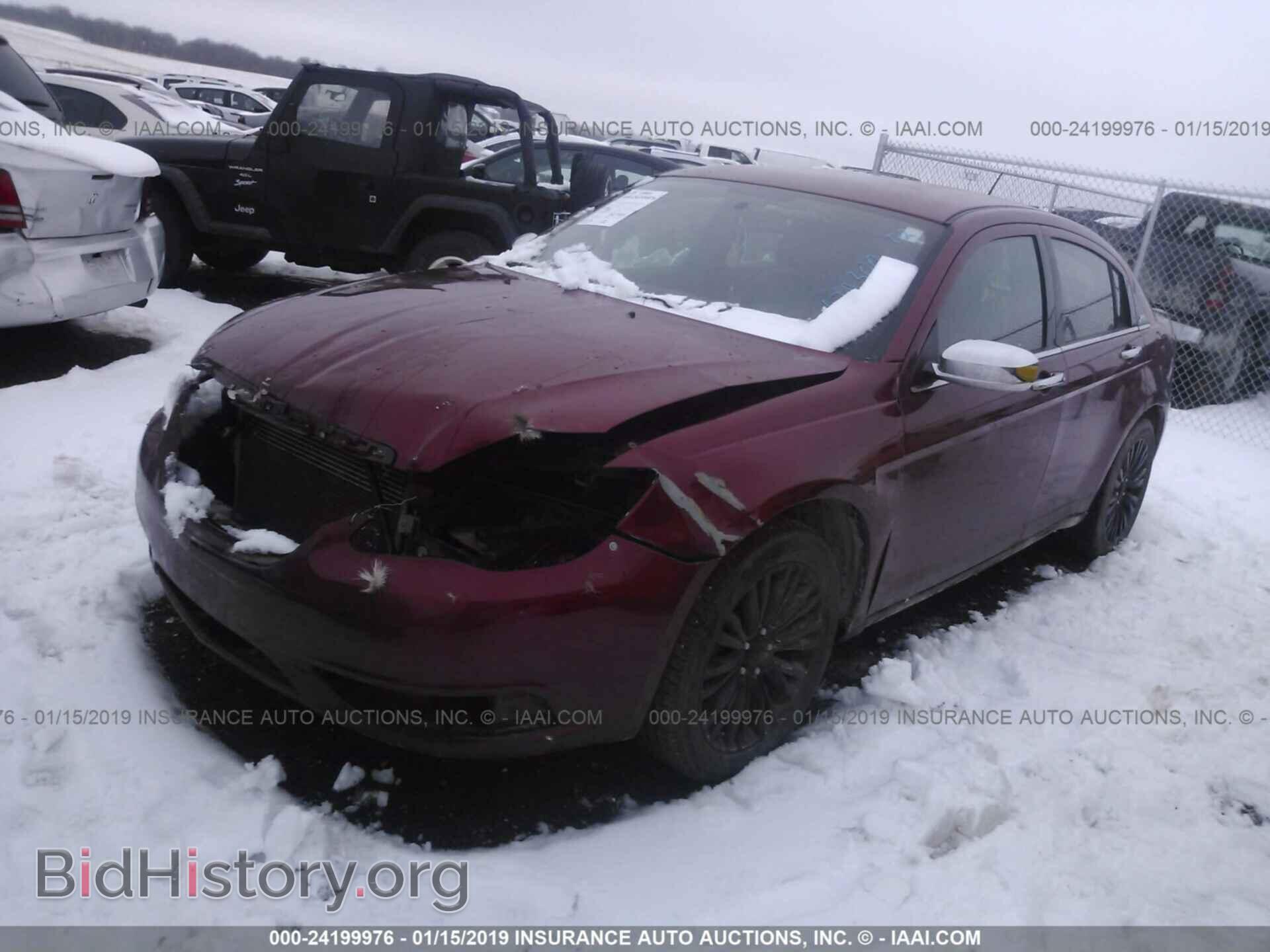 2012 CHRYSLER 200 - VIN: 1C3CCBCB1CN305712 - Photo 2