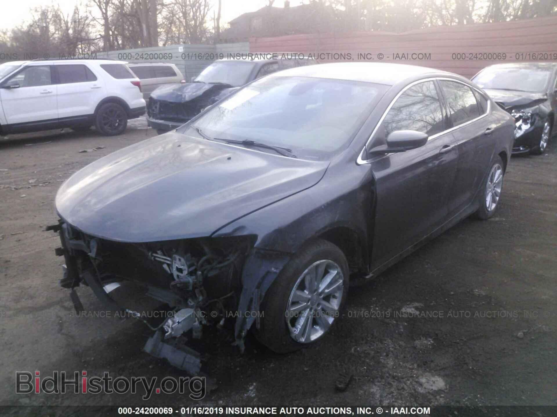 2015 CHRYSLER 200 - VIN: 1C3CCCAB0FN723840 - Photo 2