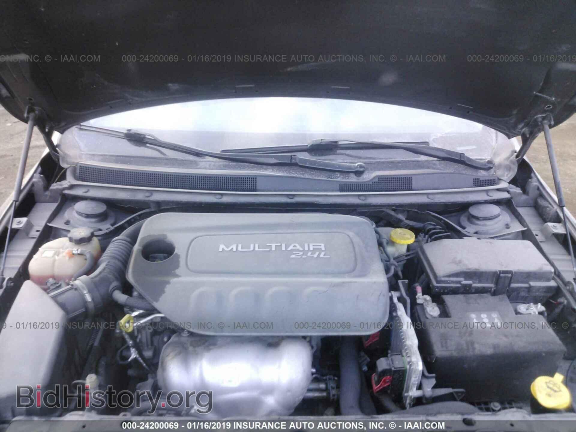 2015 CHRYSLER 200 - VIN: 1C3CCCAB0FN723840 - Photo 10