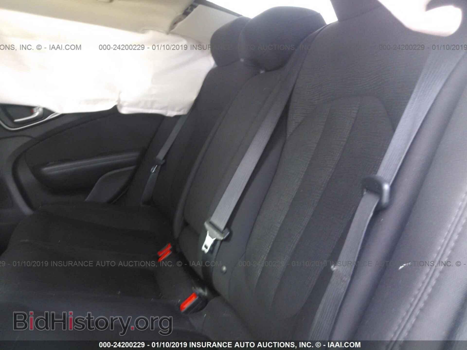 2016 CHRYSLER 200 - VIN: 1C3CCCAB2GN165250 - Photo 8