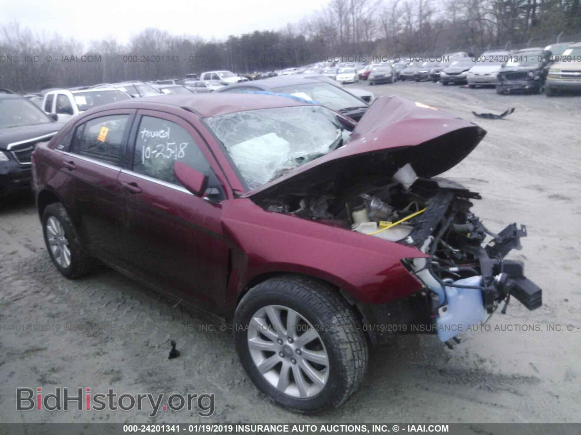 Photo 1C3BC1FB2BN594292 - CHRYSLER 200 2011