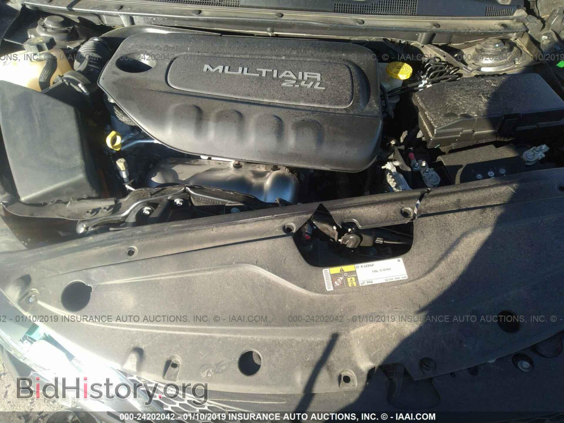 2015 CHRYSLER 200 - VIN: 1C3CCCAB4FN532292 - Photo 10