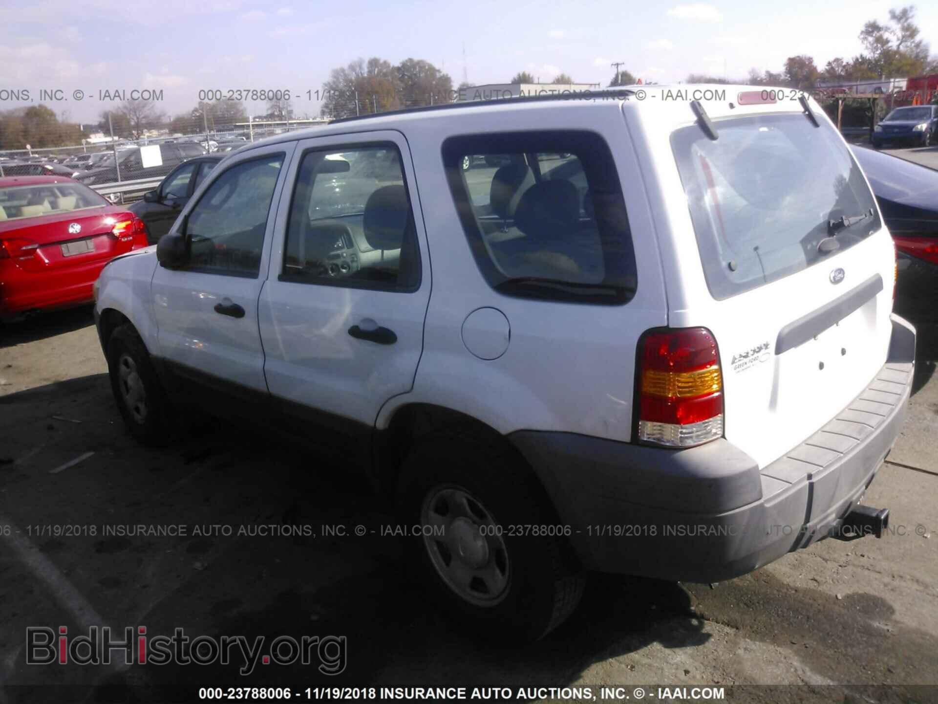2010 FORD ESCAPE - VIN: A - Фото 3