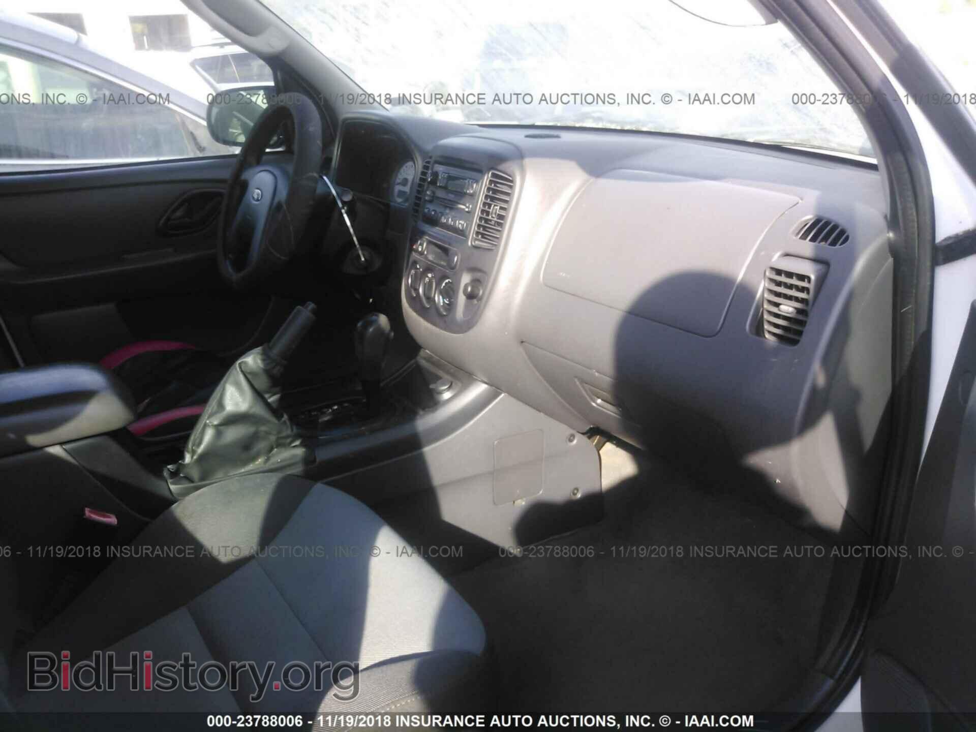 2010 FORD ESCAPE - VIN: A - Фото 5
