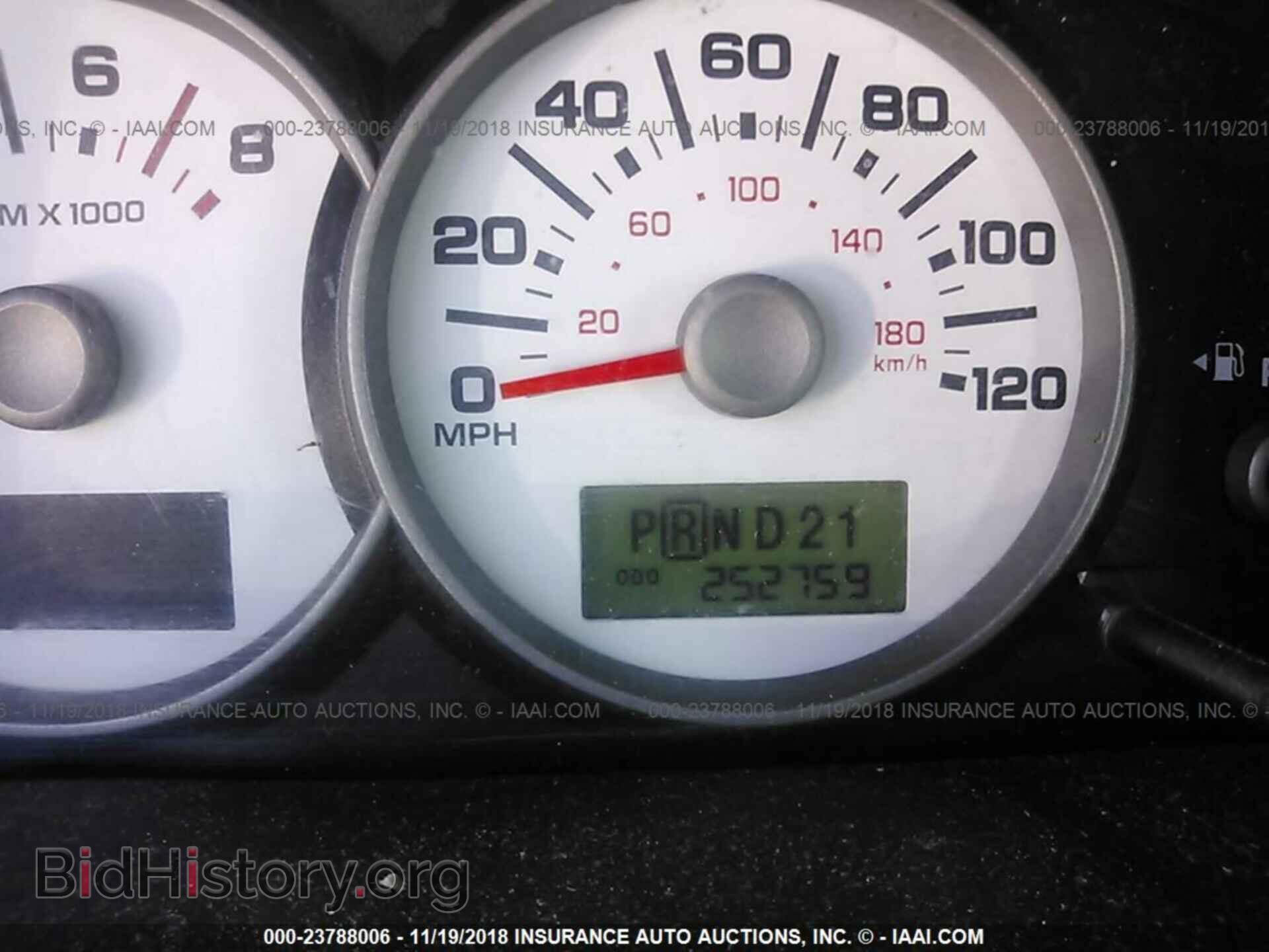 2010 FORD ESCAPE - VIN: A - Фото 7