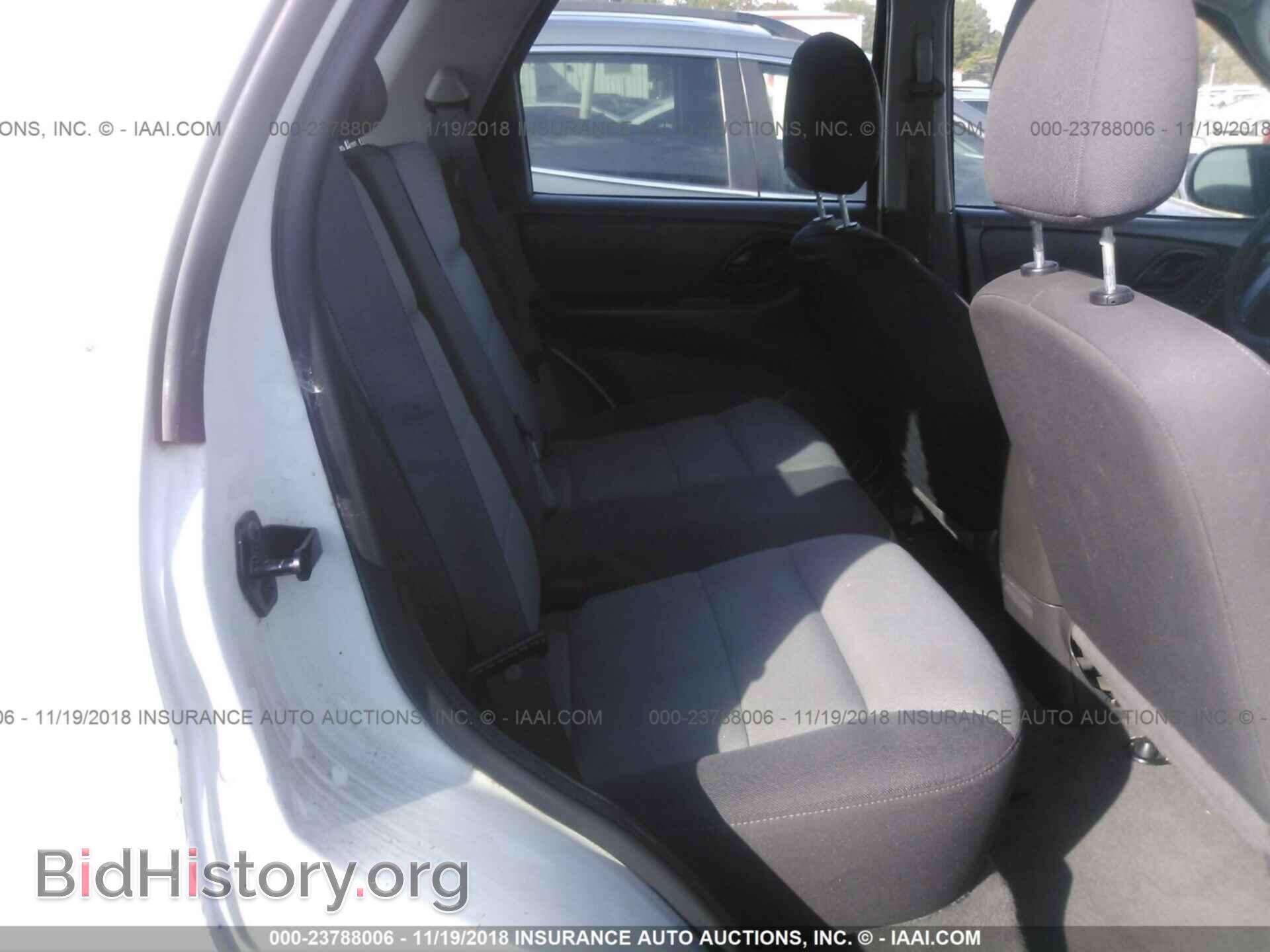 2010 FORD ESCAPE - VIN: A - Фото 8