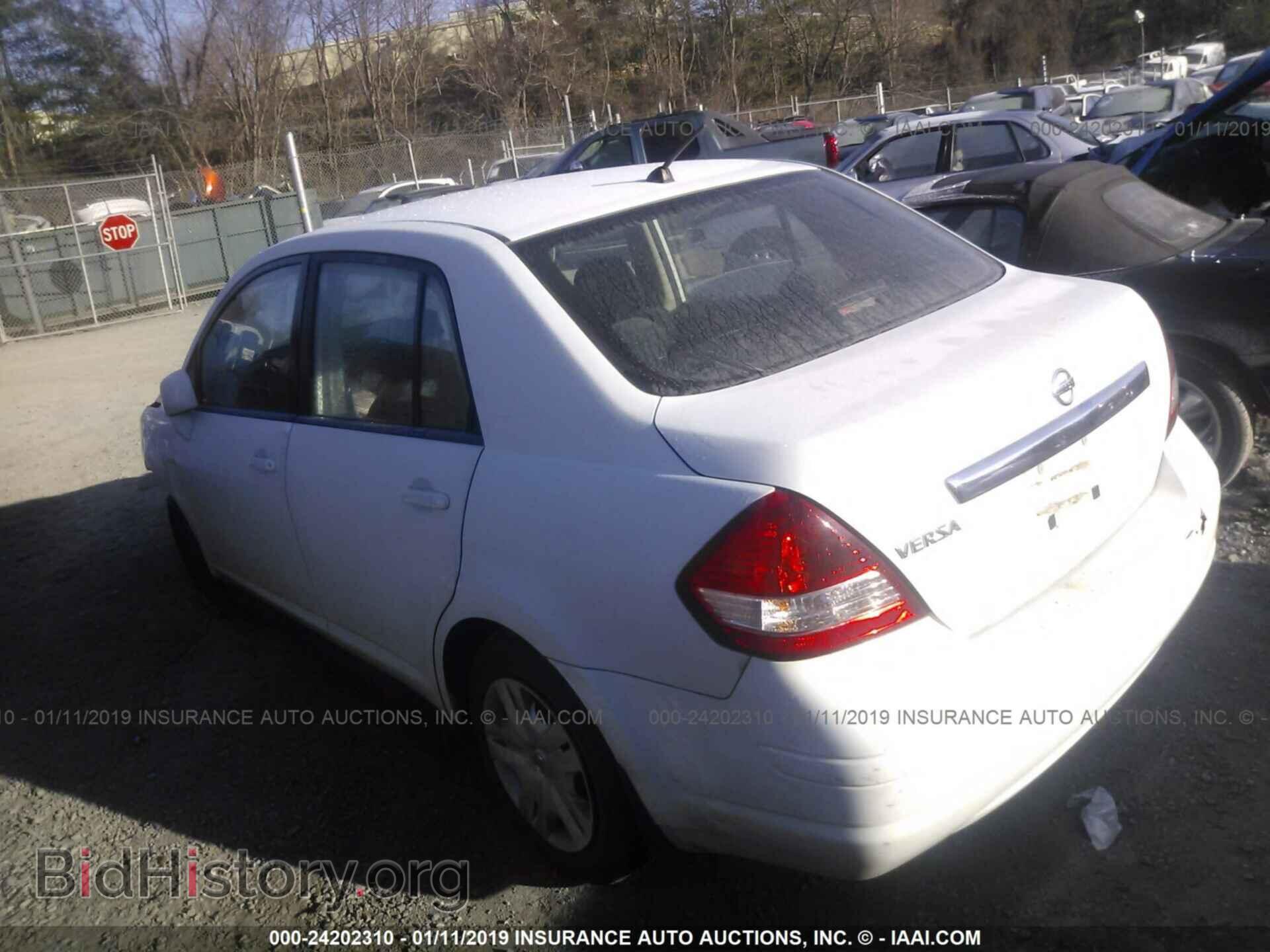 2010 NISSAN VERSA - VIN: 3N1BC1AP1AL409004 - Фото 3