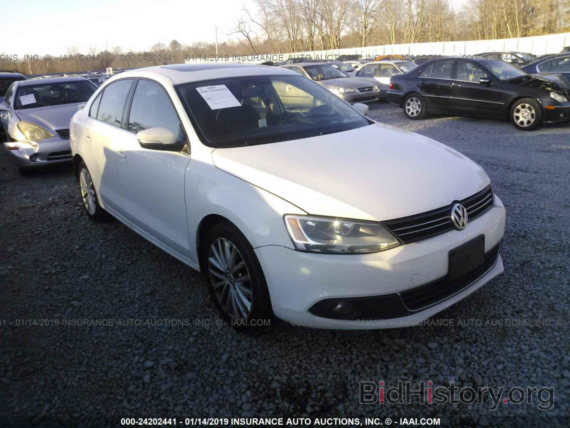 Фотография 3VWLZ7AJ8BM304189 - VOLKSWAGEN JETTA 2011