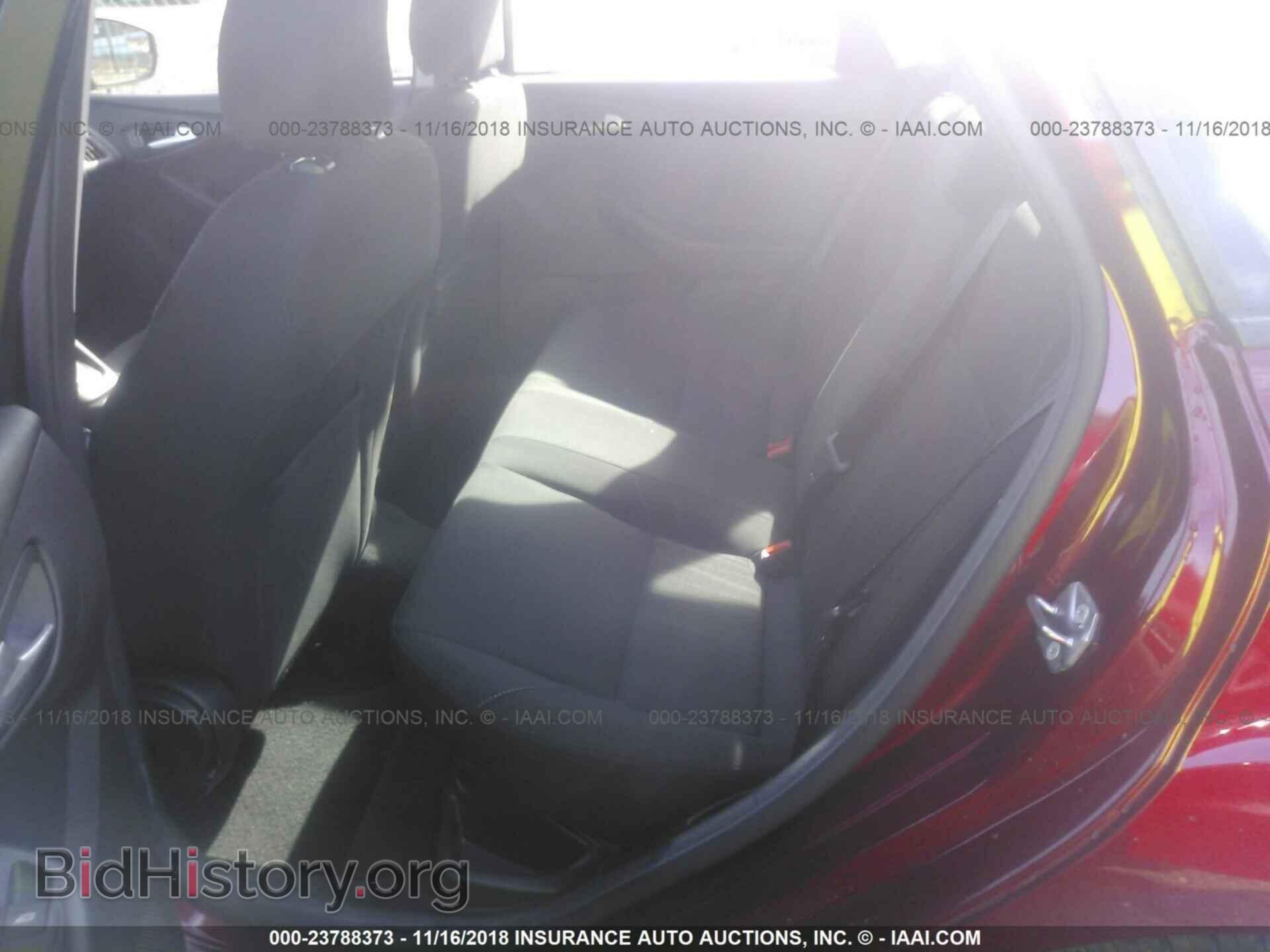 2017 FORD FOCUS - VIN: 1FADP3F24HL261994 - Photo 8
