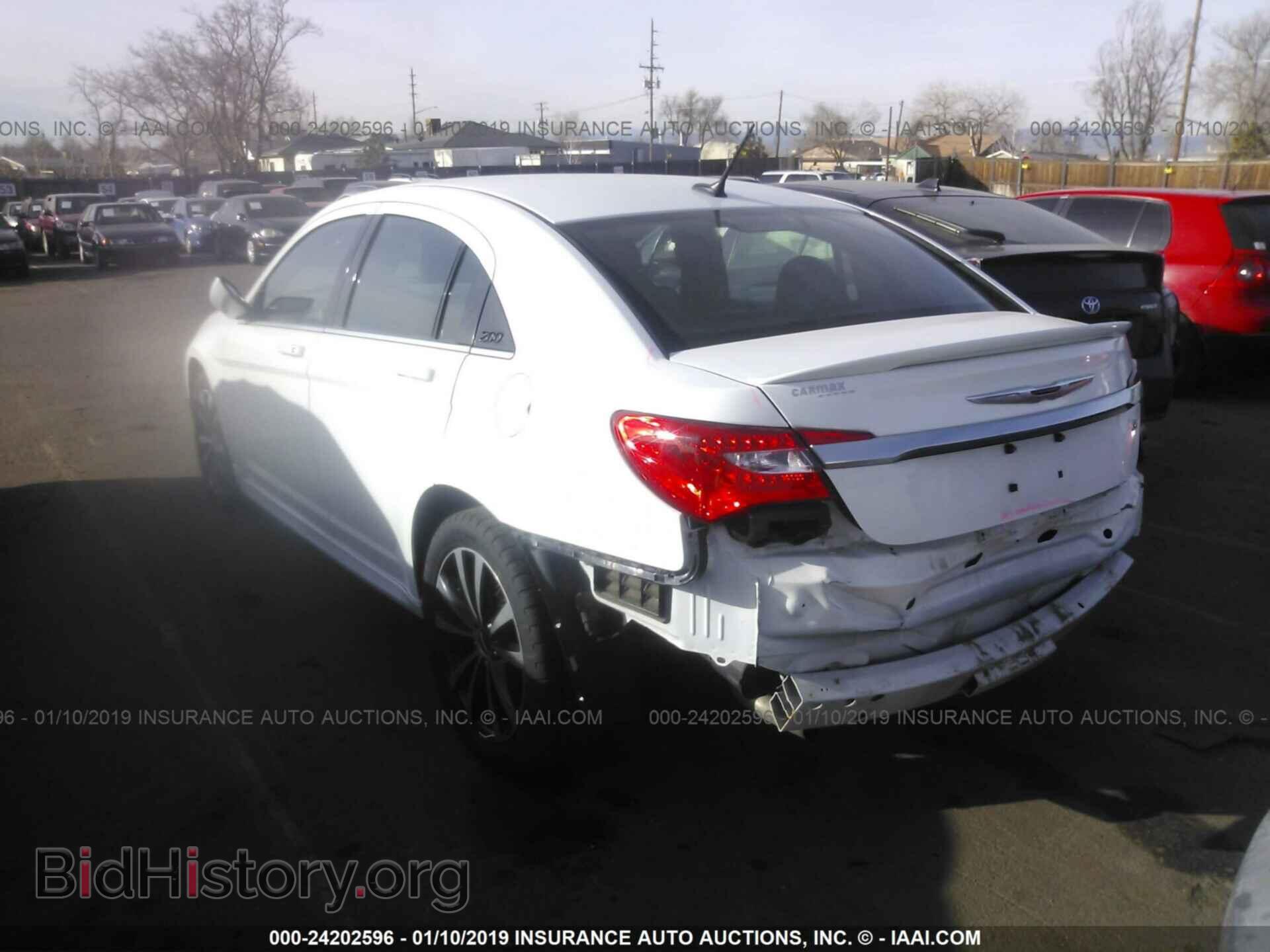 2013 CHRYSLER 200 - VIN: 1C3CCBCG0DN719285 - Photo 3