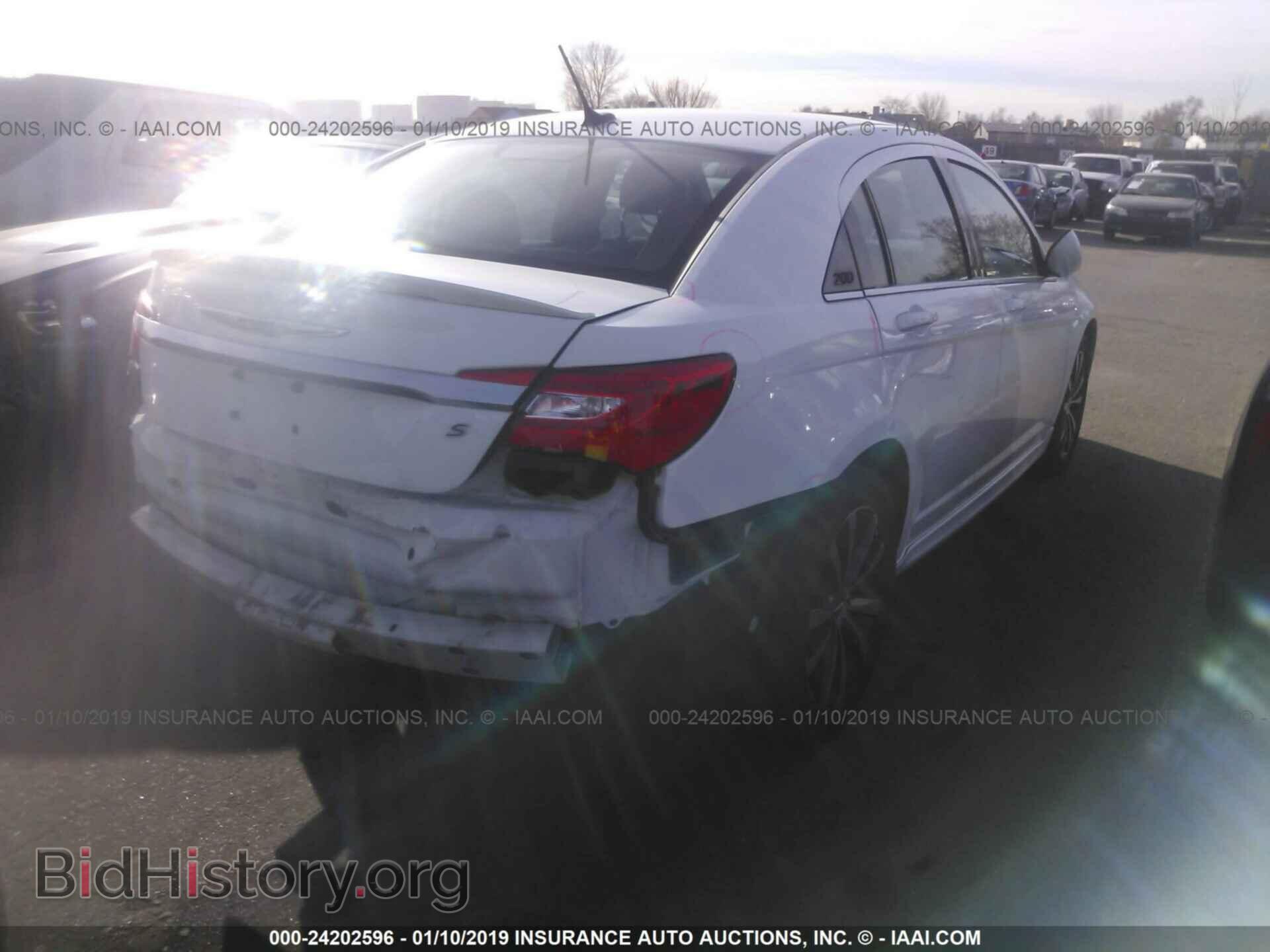 2013 CHRYSLER 200 - VIN: 1C3CCBCG0DN719285 - Photo 4