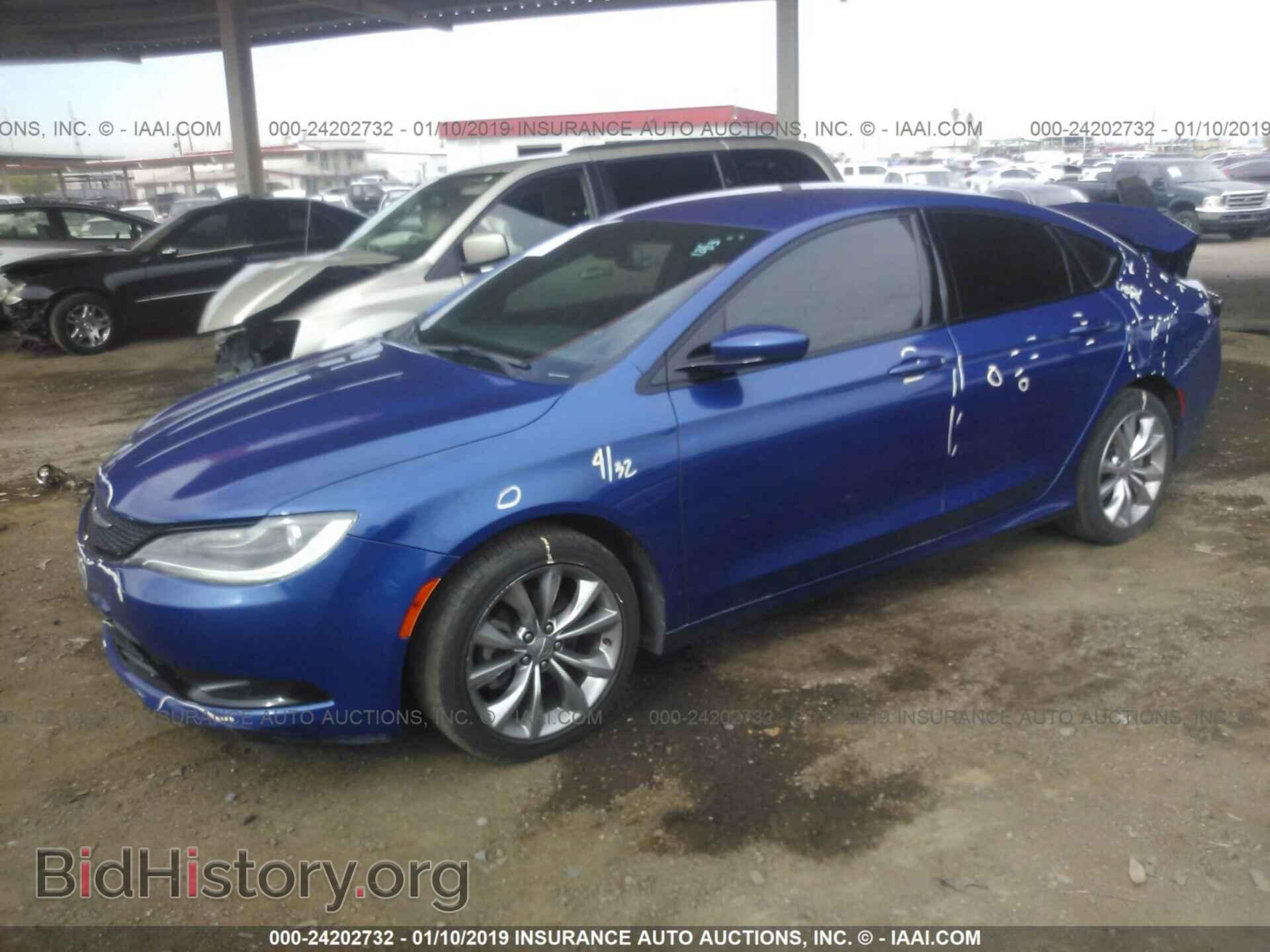 2016 CHRYSLER 200 - VIN: 1C3CCCBBXGN117560 - Фото 2