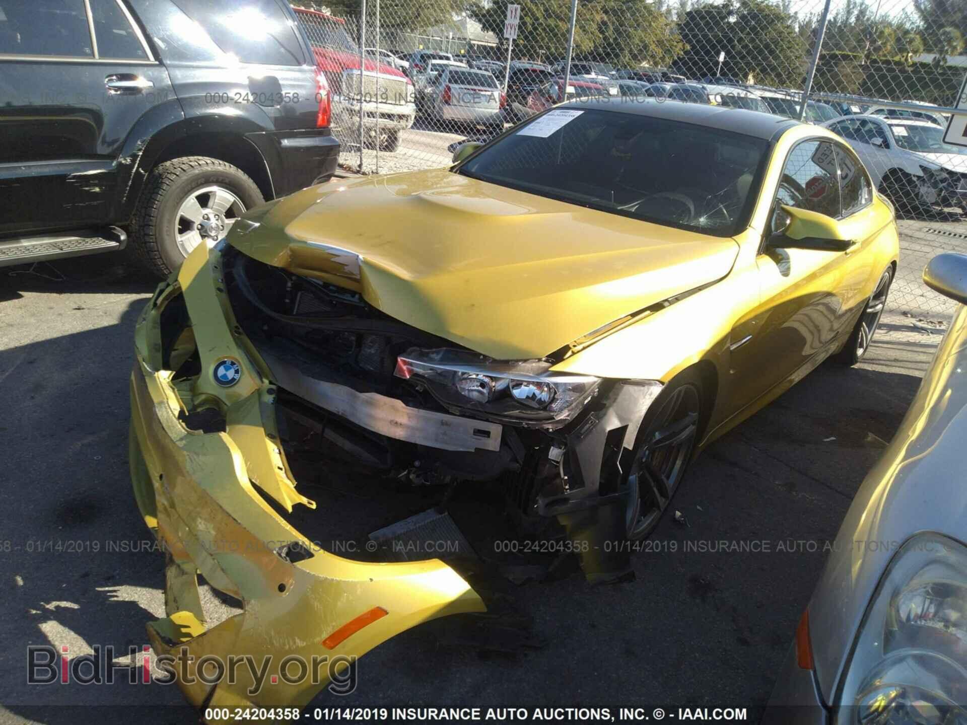 2015 BMW M4 - VIN: WBS3R9C57FF708548 - Фото 2