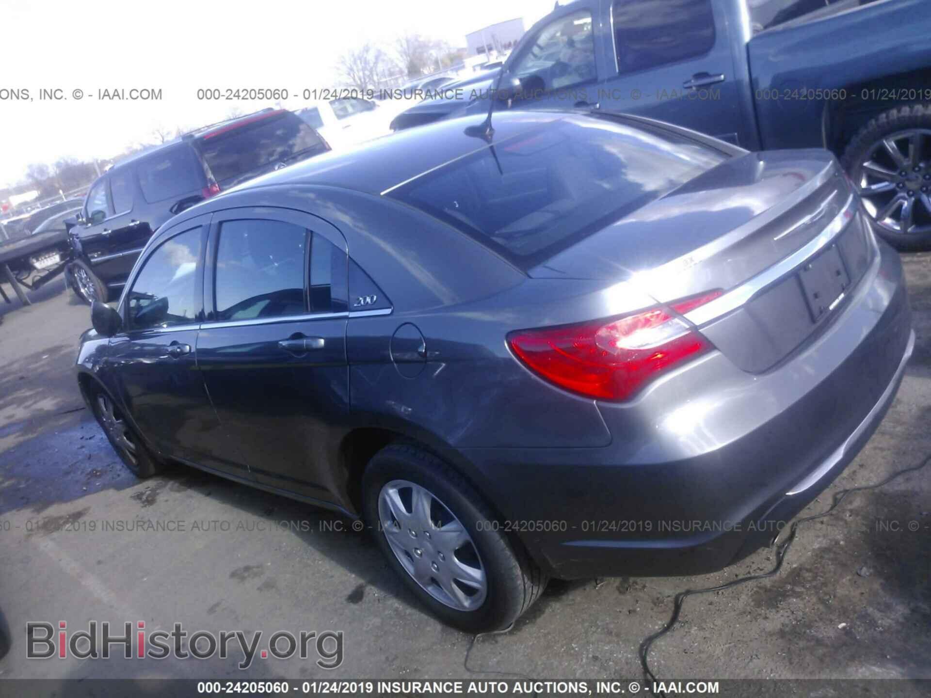 2013 CHRYSLER 200 - VIN: 1C3CCBAG4DN736500 - Photo 3