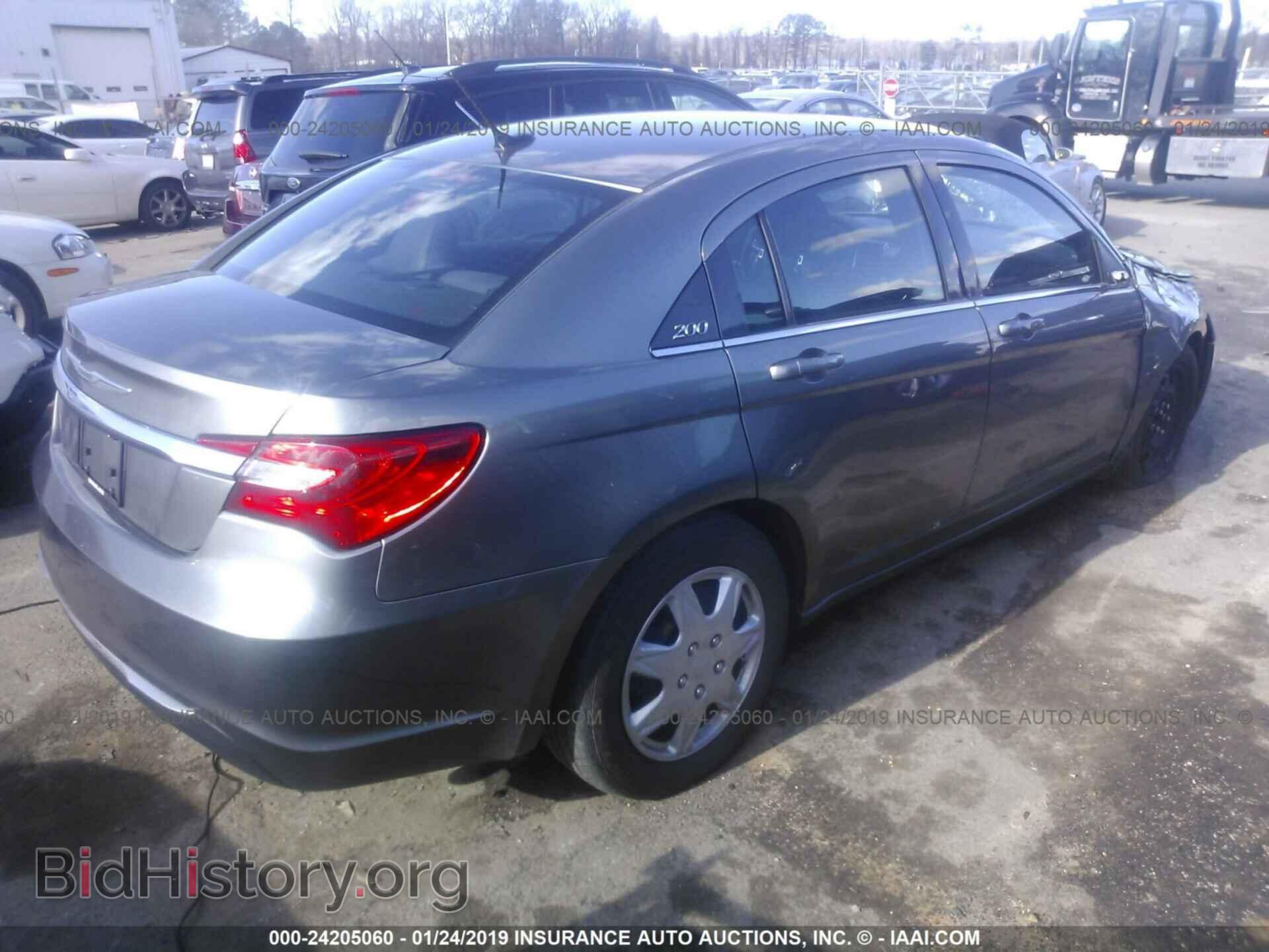 2013 CHRYSLER 200 - VIN: 1C3CCBAG4DN736500 - Photo 4