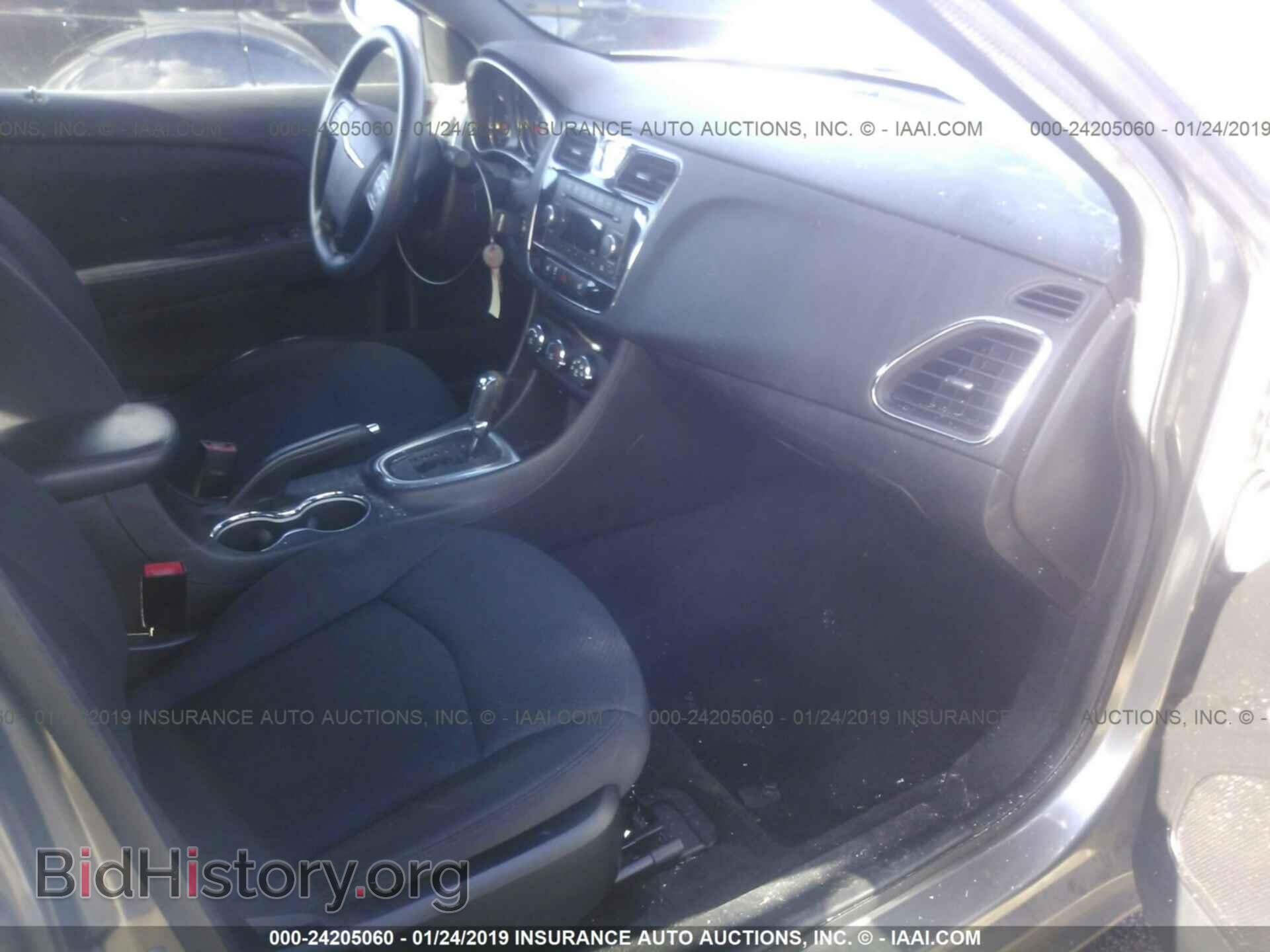 2013 CHRYSLER 200 - VIN: 1C3CCBAG4DN736500 - Photo 5