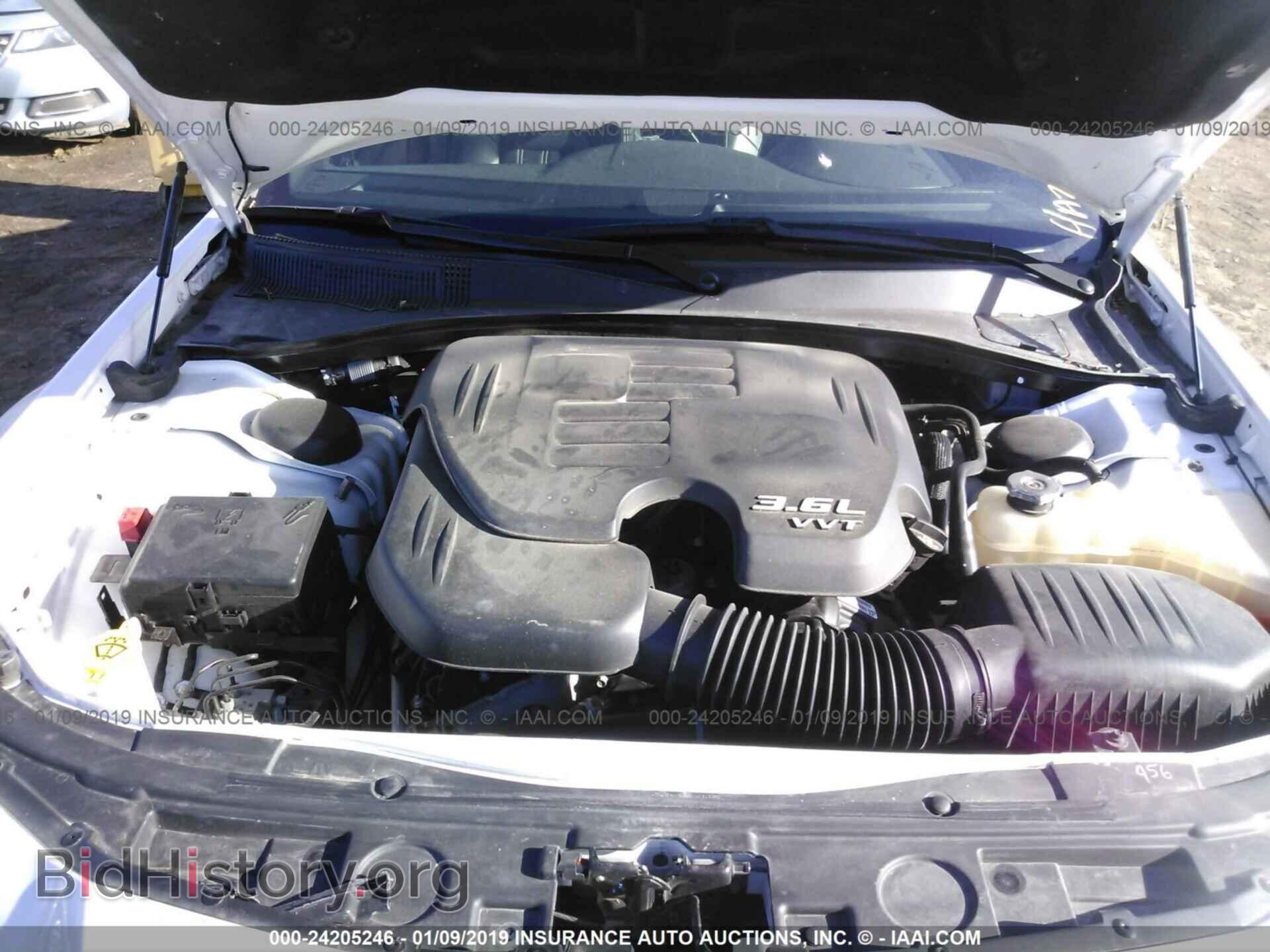 2016 CHRYSLER 300 - VIN: 2C3CCAGG0GH296256 - Photo 10