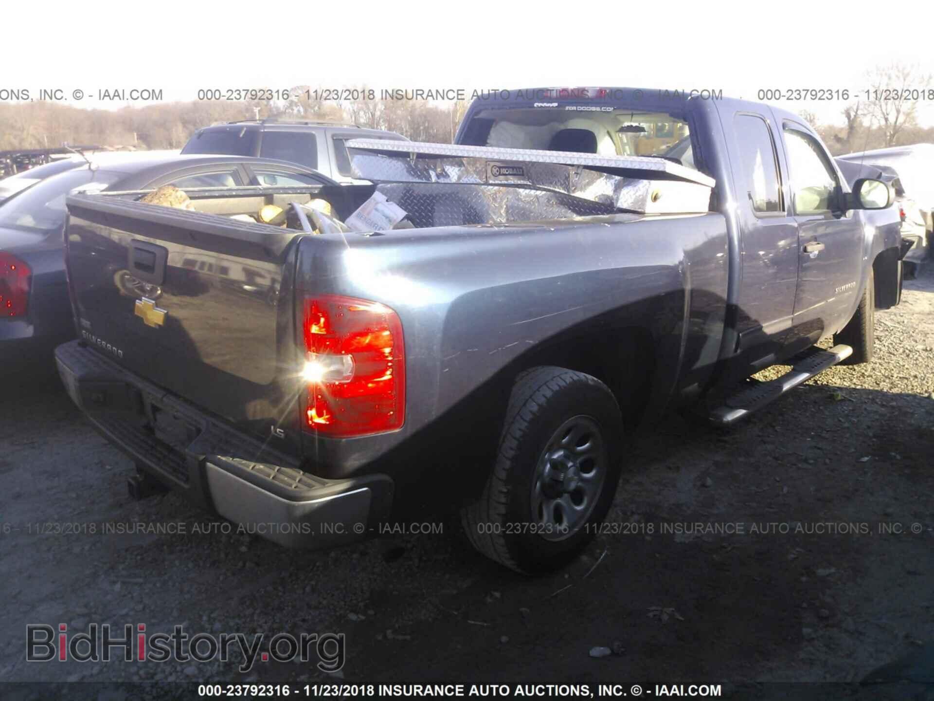 2011 CHEVROLET SILVERADO - VIN: 1GCRCREA1BZ129884 - Фото 4