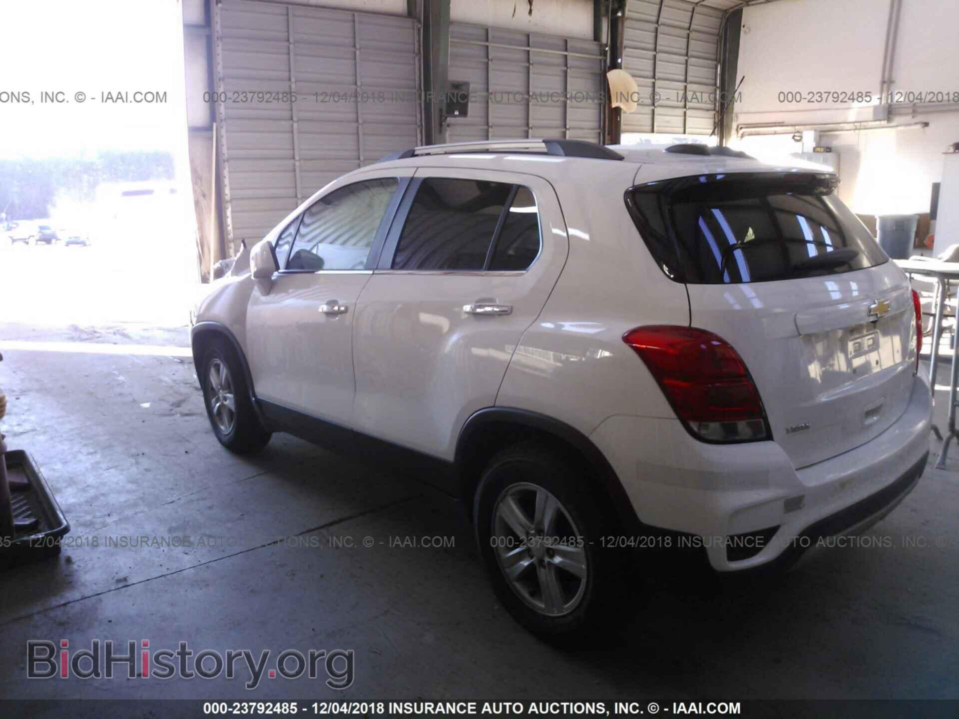 2017 CHEVROLET TRAX - VIN: 3GNCJLSB3HL270470 - Photo 3