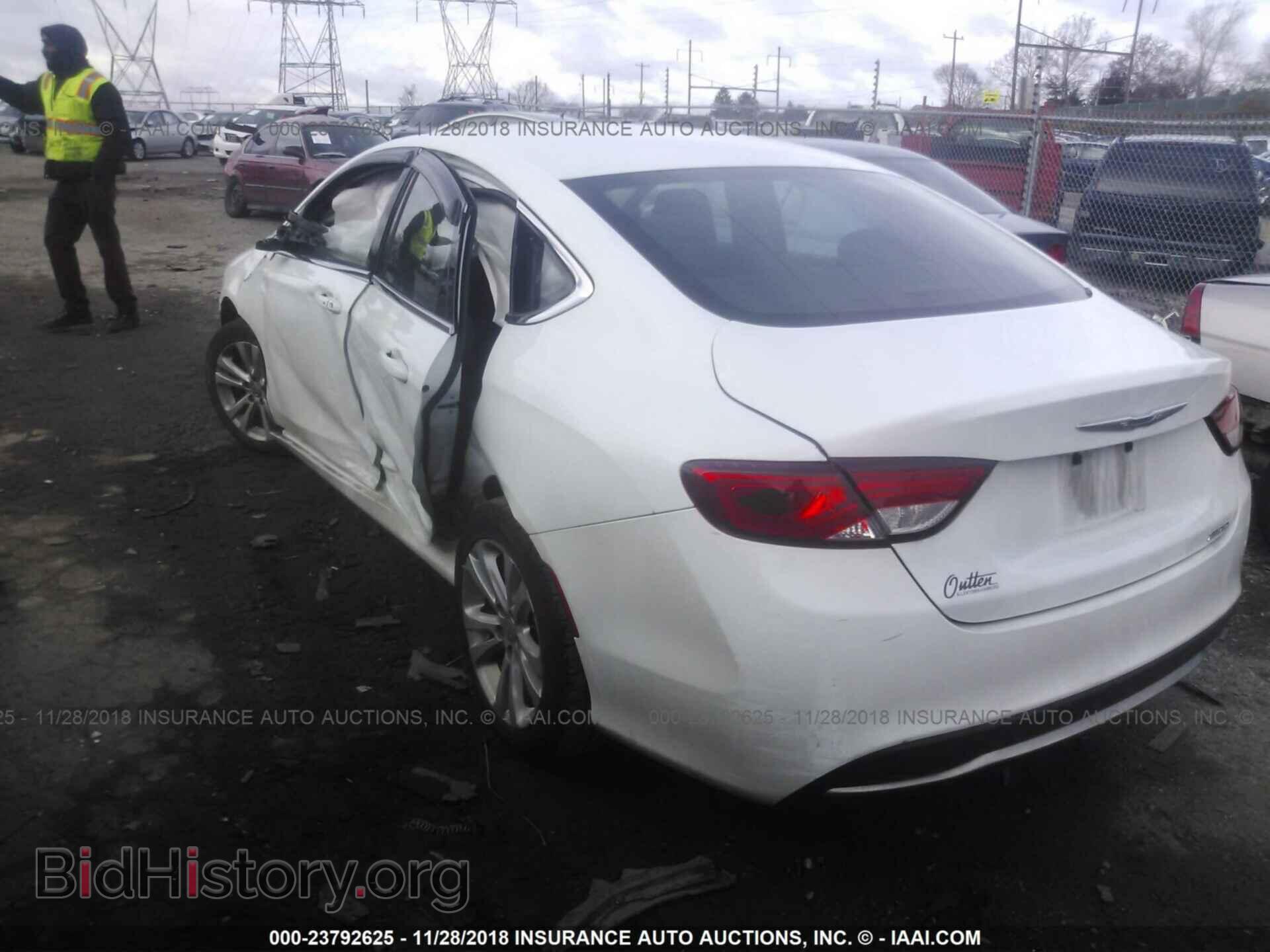 2015 CHRYSLER 200 - VIN: 1C3CCCAB2FN752269 - Photo 3