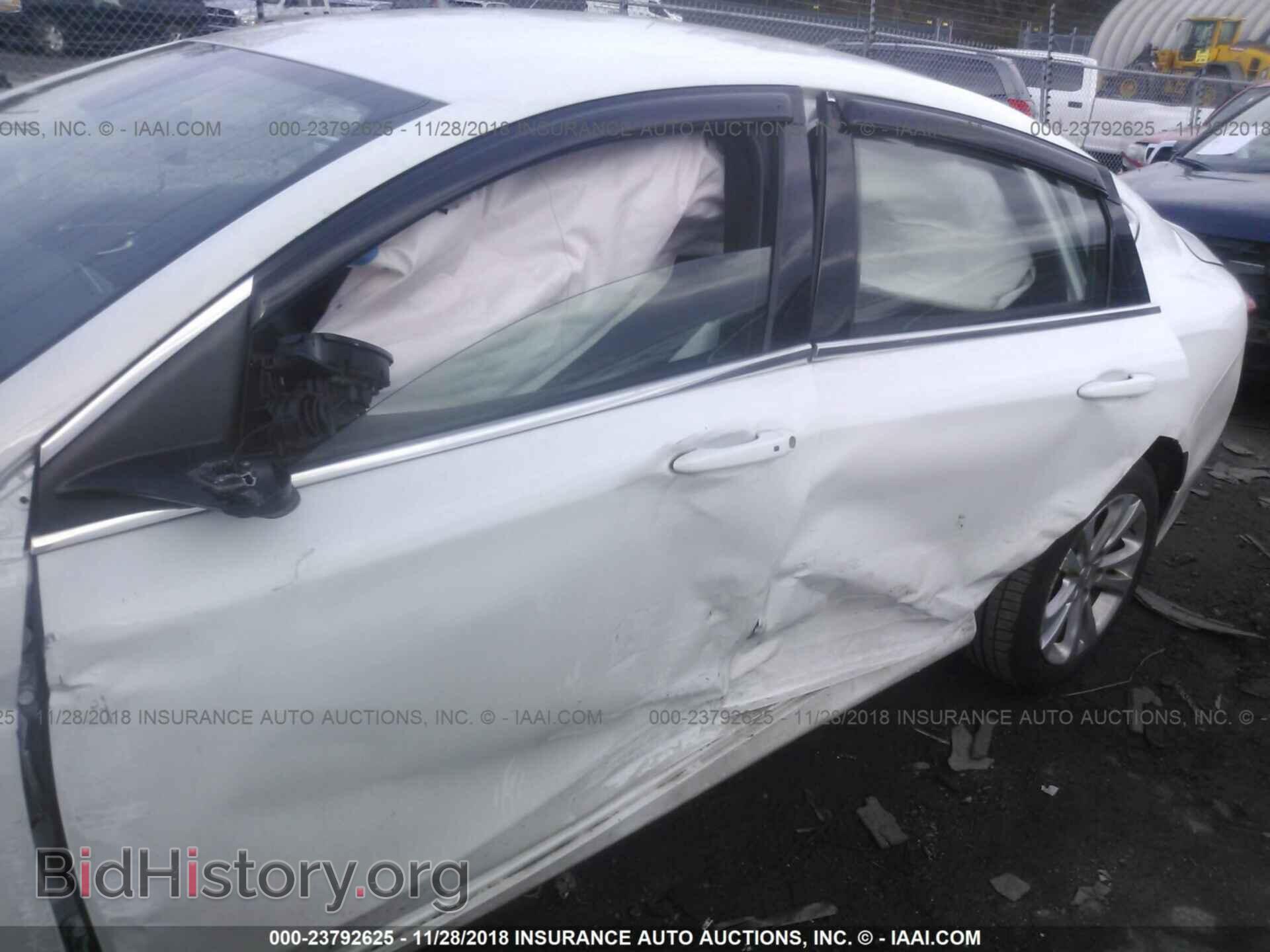 2015 CHRYSLER 200 - VIN: 1C3CCCAB2FN752269 - Photo 6