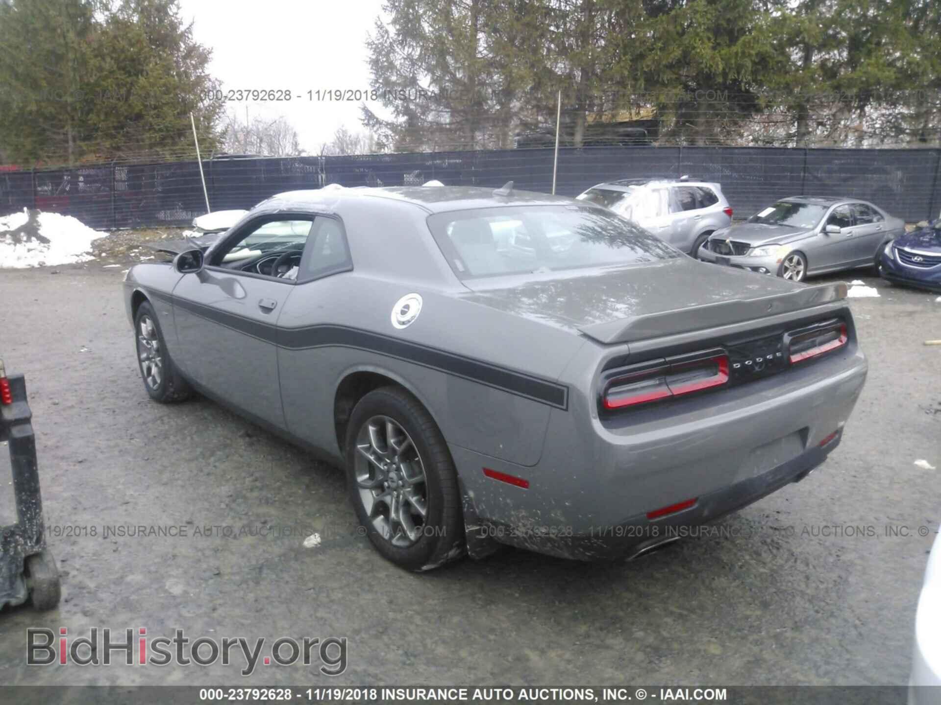 2017 DODGE CHALLENGER - VIN: 2C3CDZGG7HH556066 - Фото 3