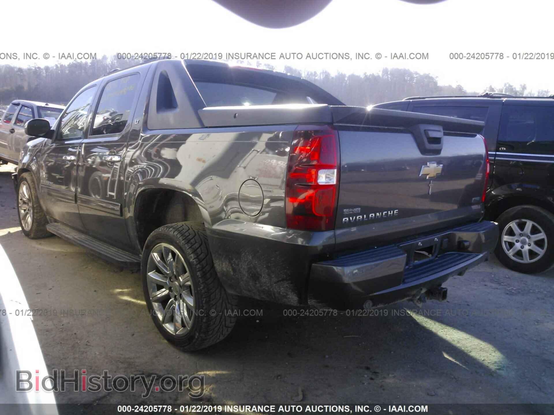 2011 CHEVROLET AVALANCHE - VIN: 3GNMCFE04BG101309 - Фото 3