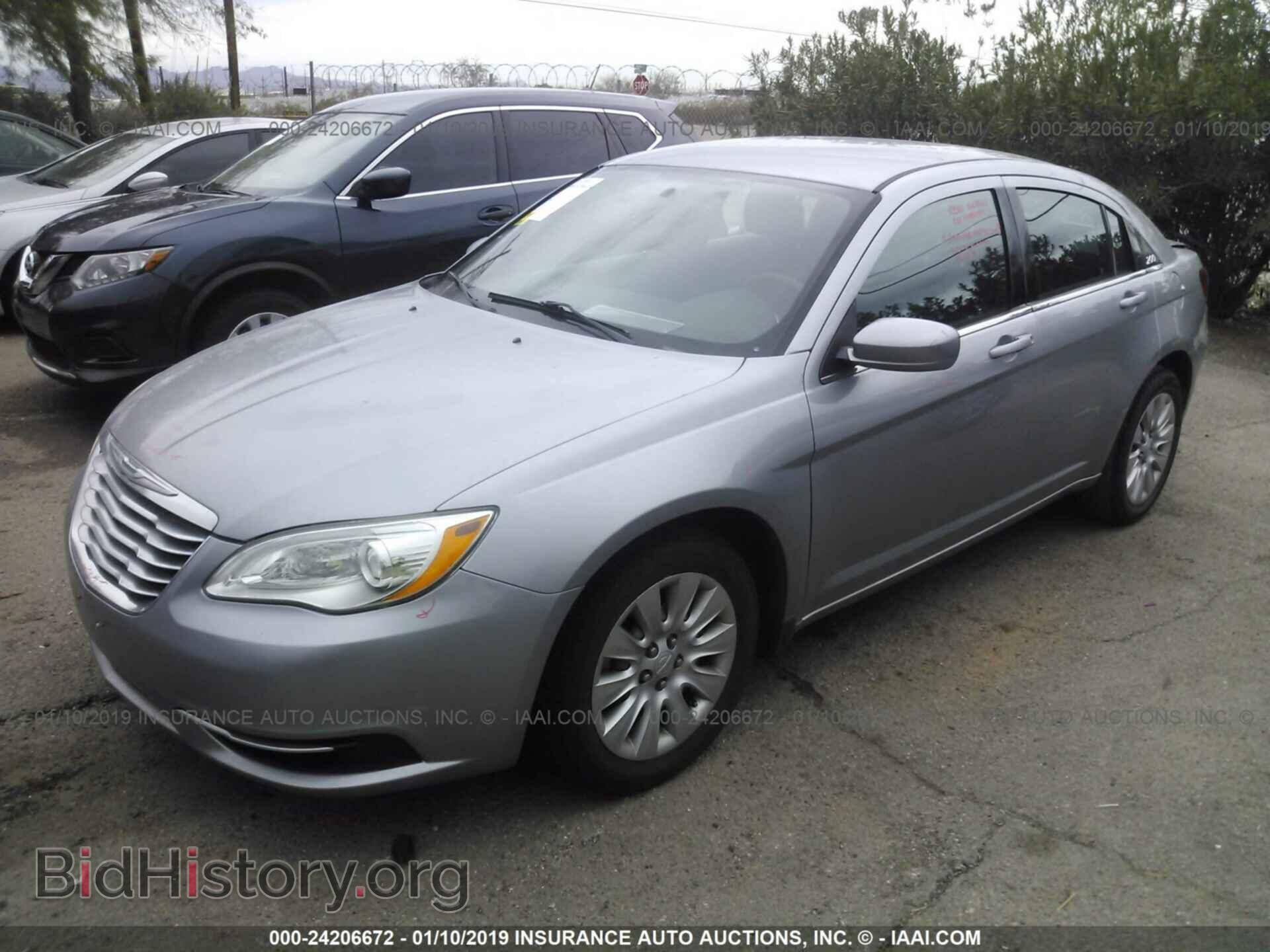2013 CHRYSLER 200 - VIN: 1C3CCBAB8DN604022 - Photo 2