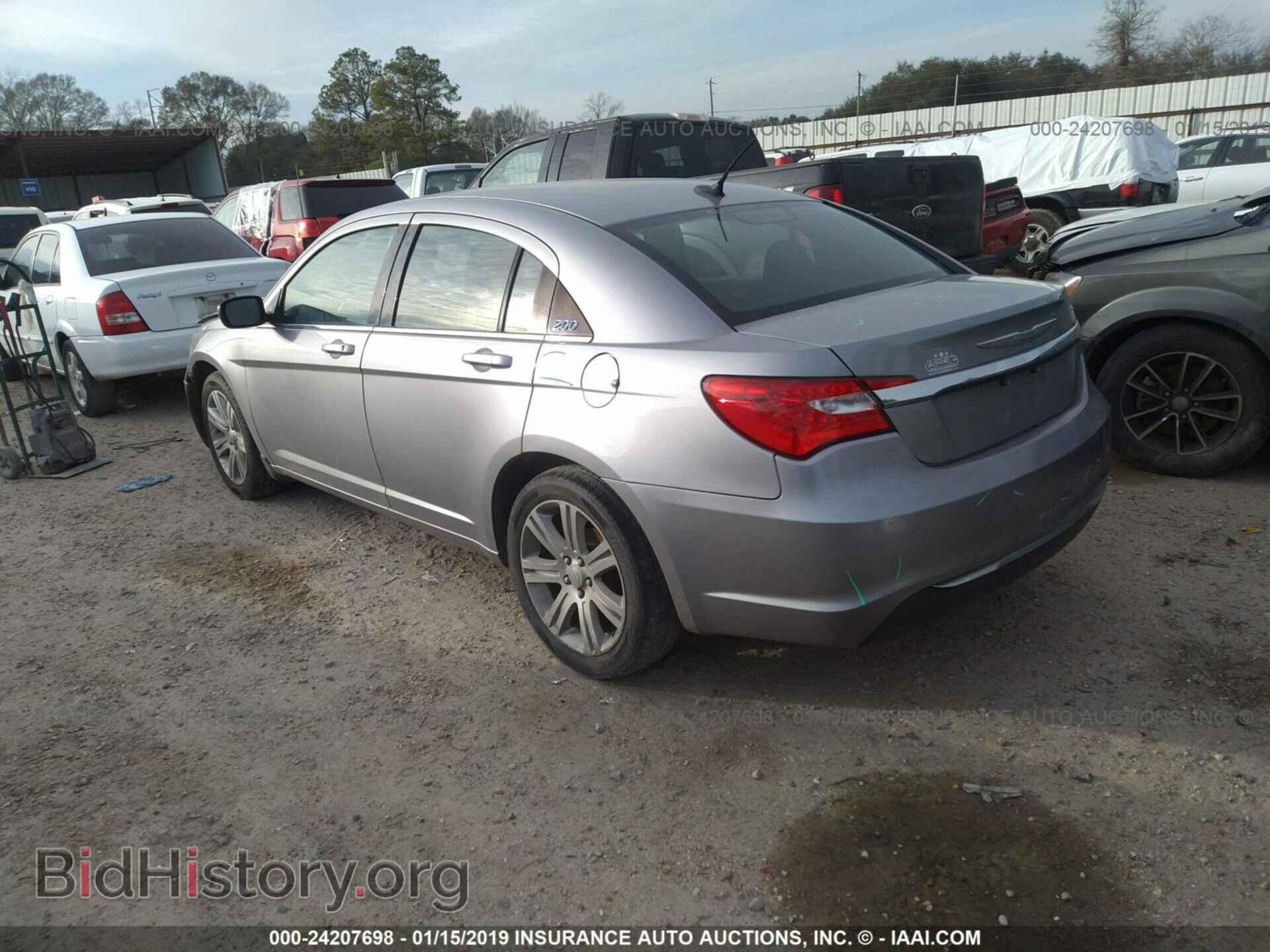 2013 CHRYSLER 200 - VIN: 1C3CCBABXDN647907 - Photo 3