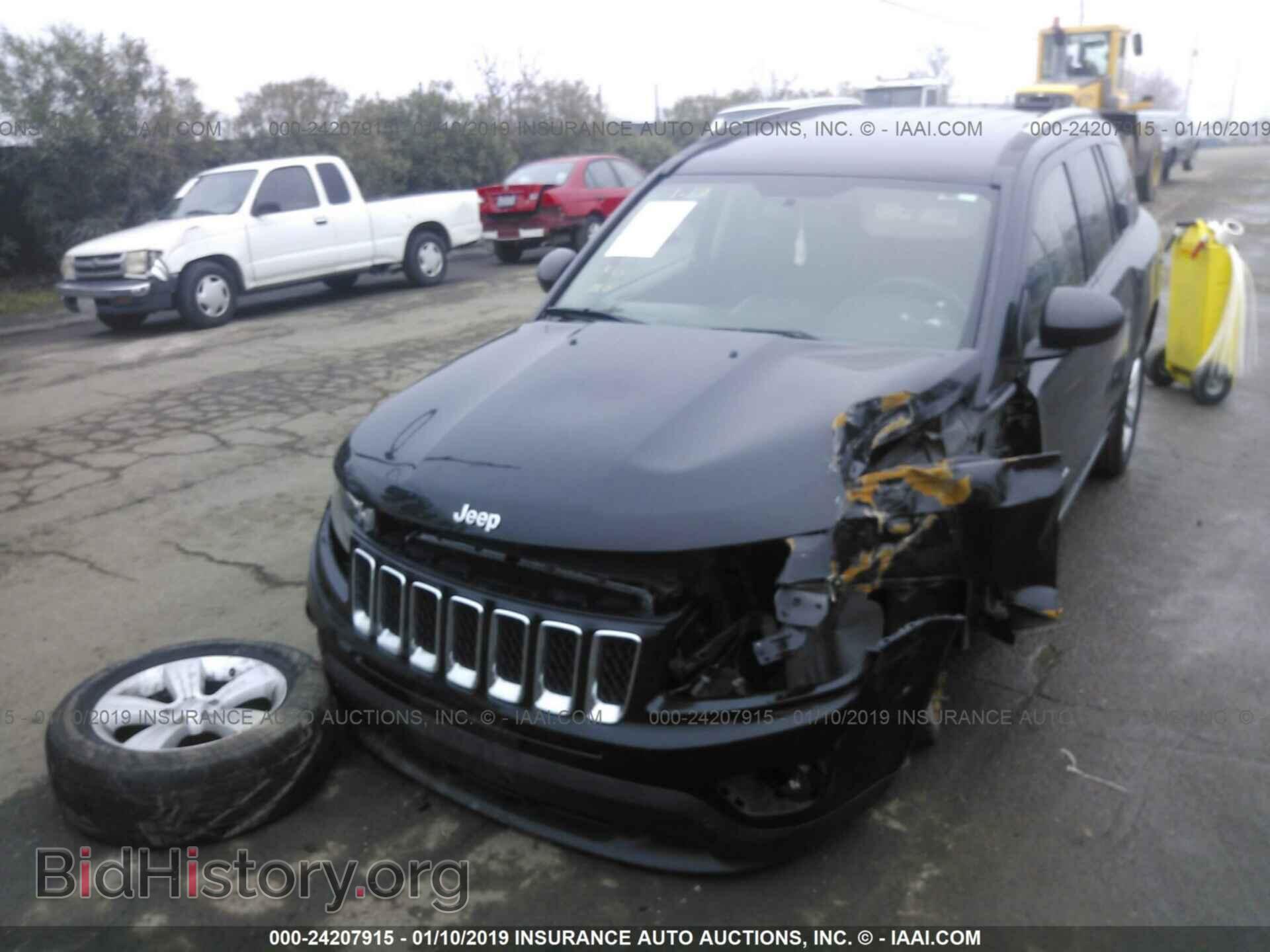 2015 JEEP COMPASS - VIN: 1C4NJDBB5FD214718 - Photo 2