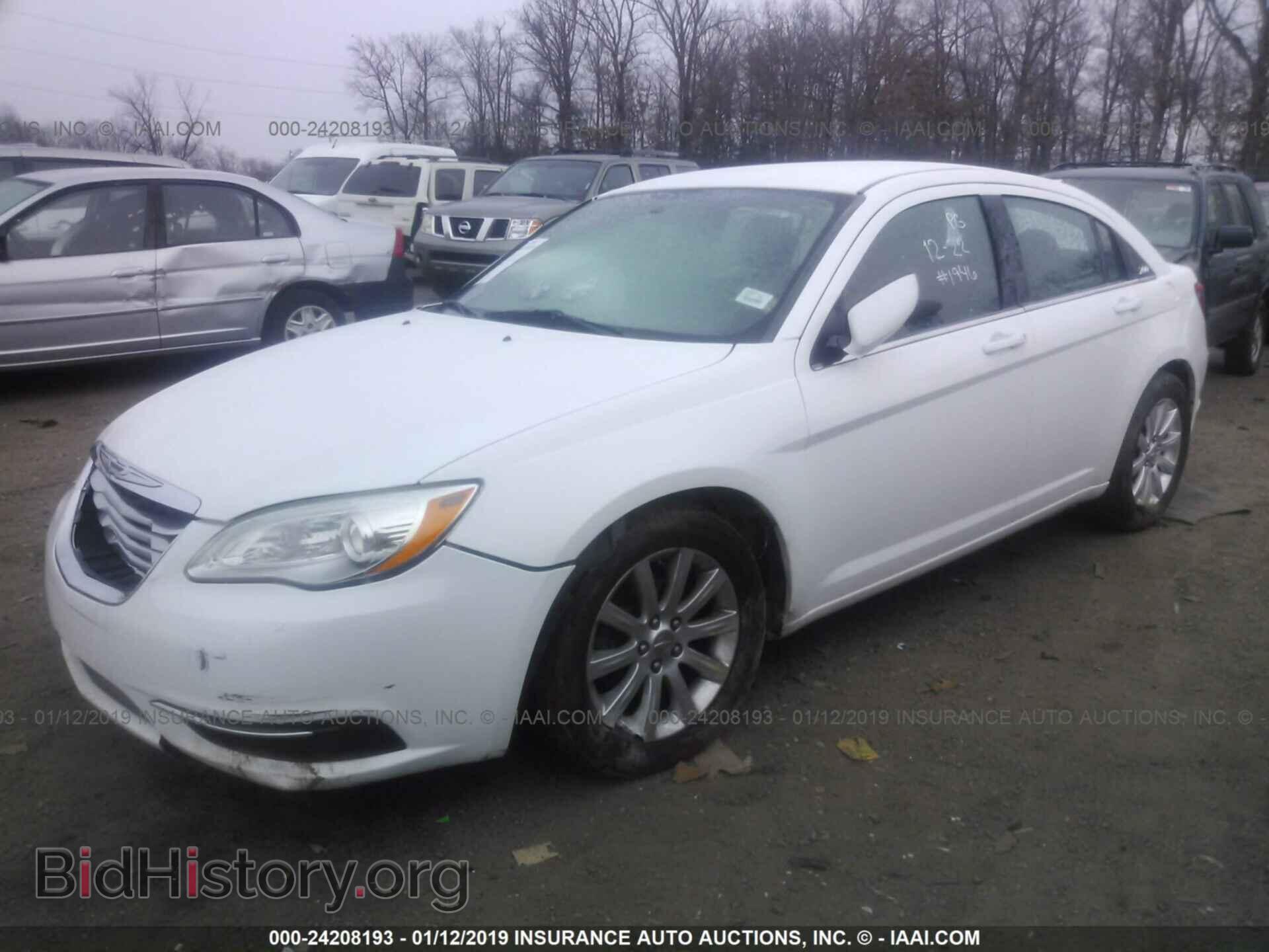 2014 CHRYSLER 200 - VIN: 1C3CCBBG6EN115291 - Photo 2