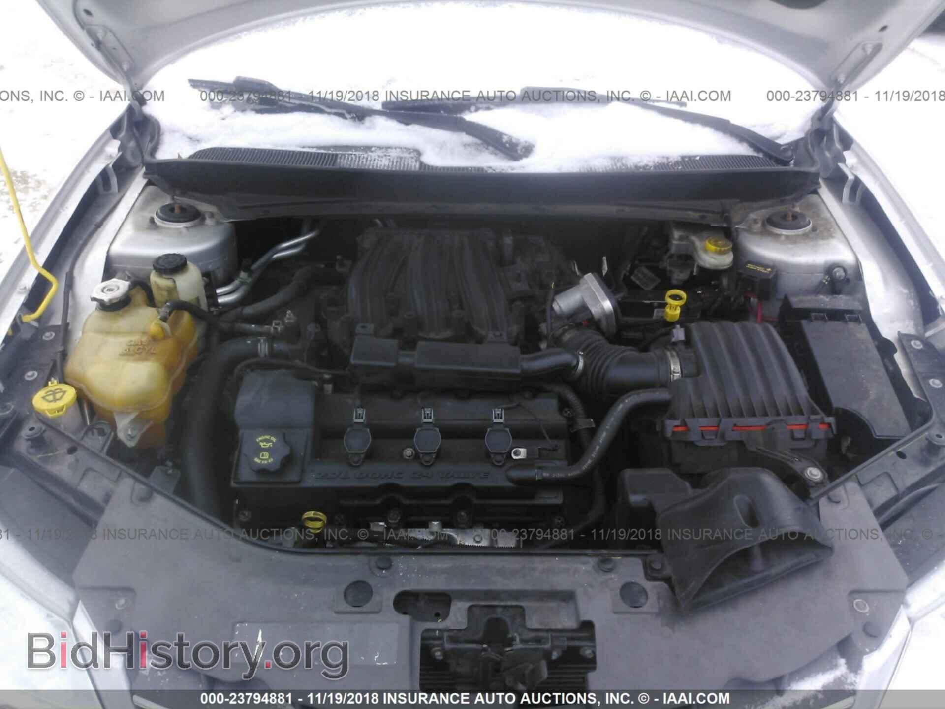 2010 CHRYSLER SEBRING - VIN: 1C3CC5FD7AN185104 - Фото 10