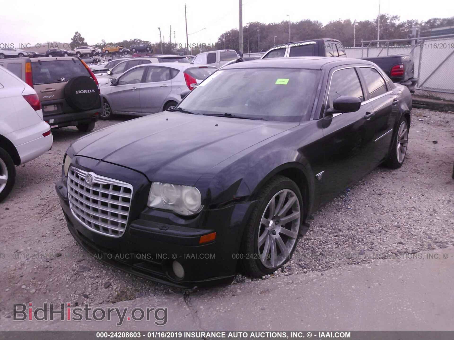2007 CHRYSLER 300C - VIN: 2C3LA73W67H660007 - Фото 2
